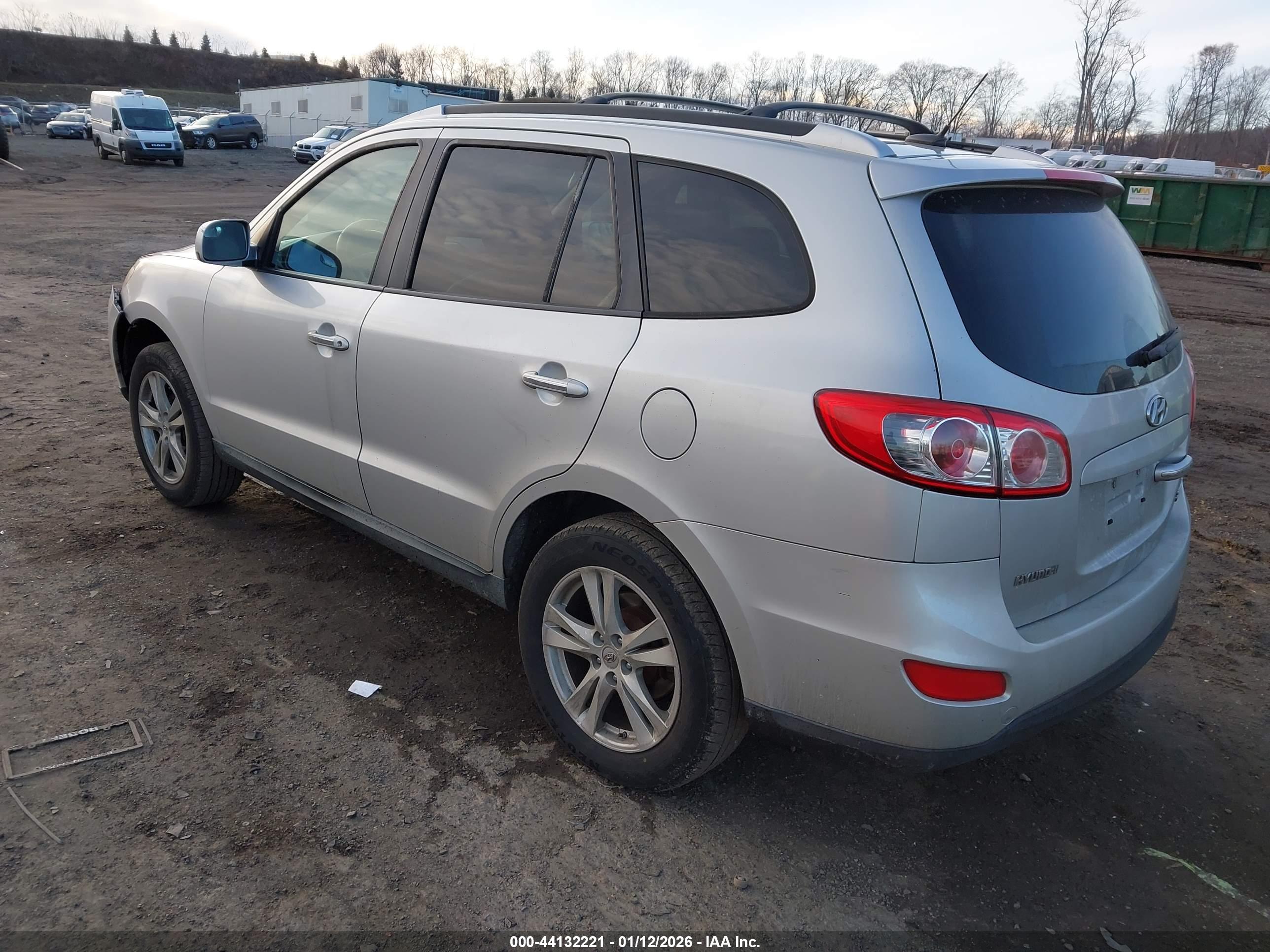 HYUNDAI SANTA image 3