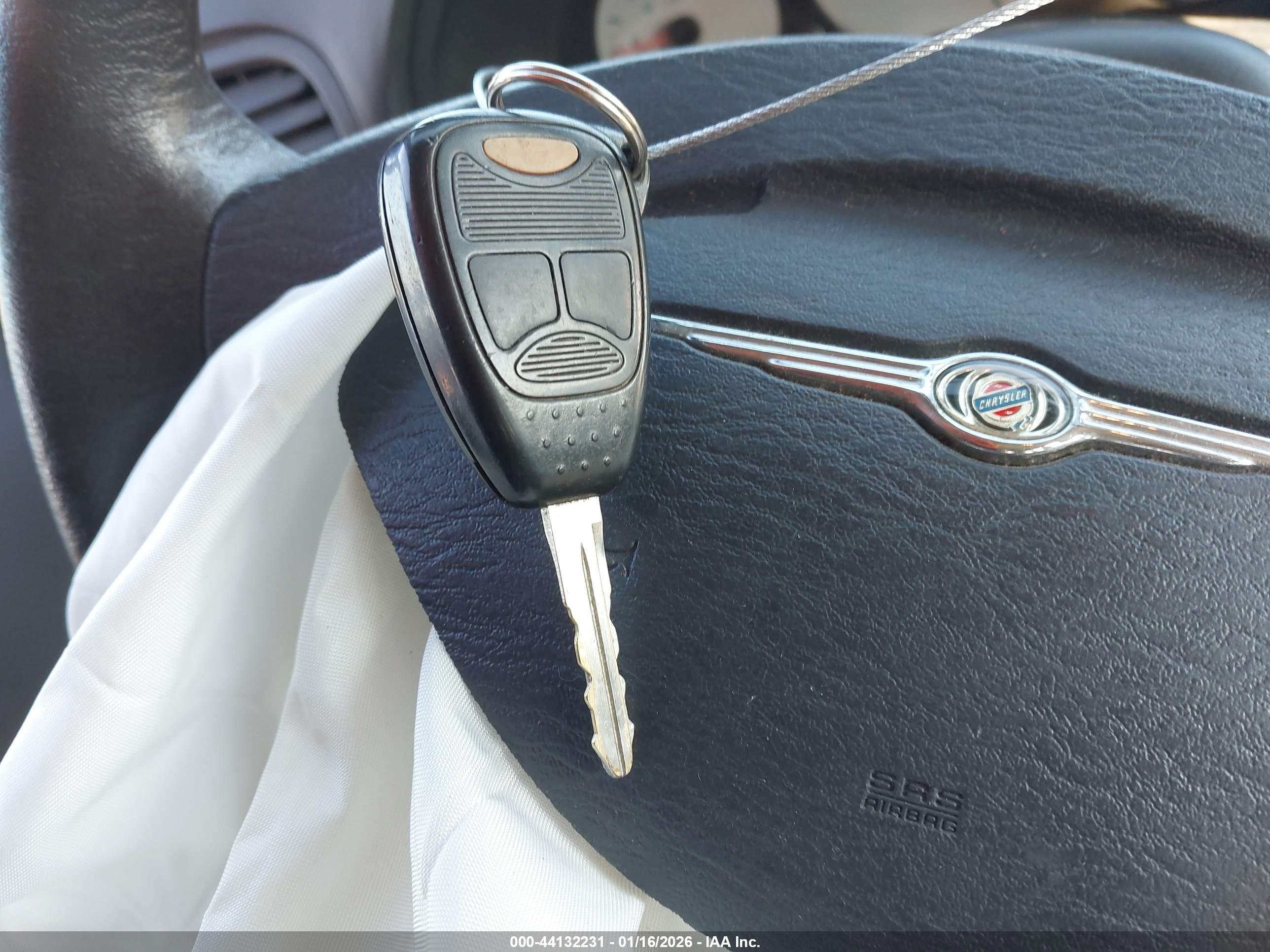 CHRYSLER TOWN image 11
