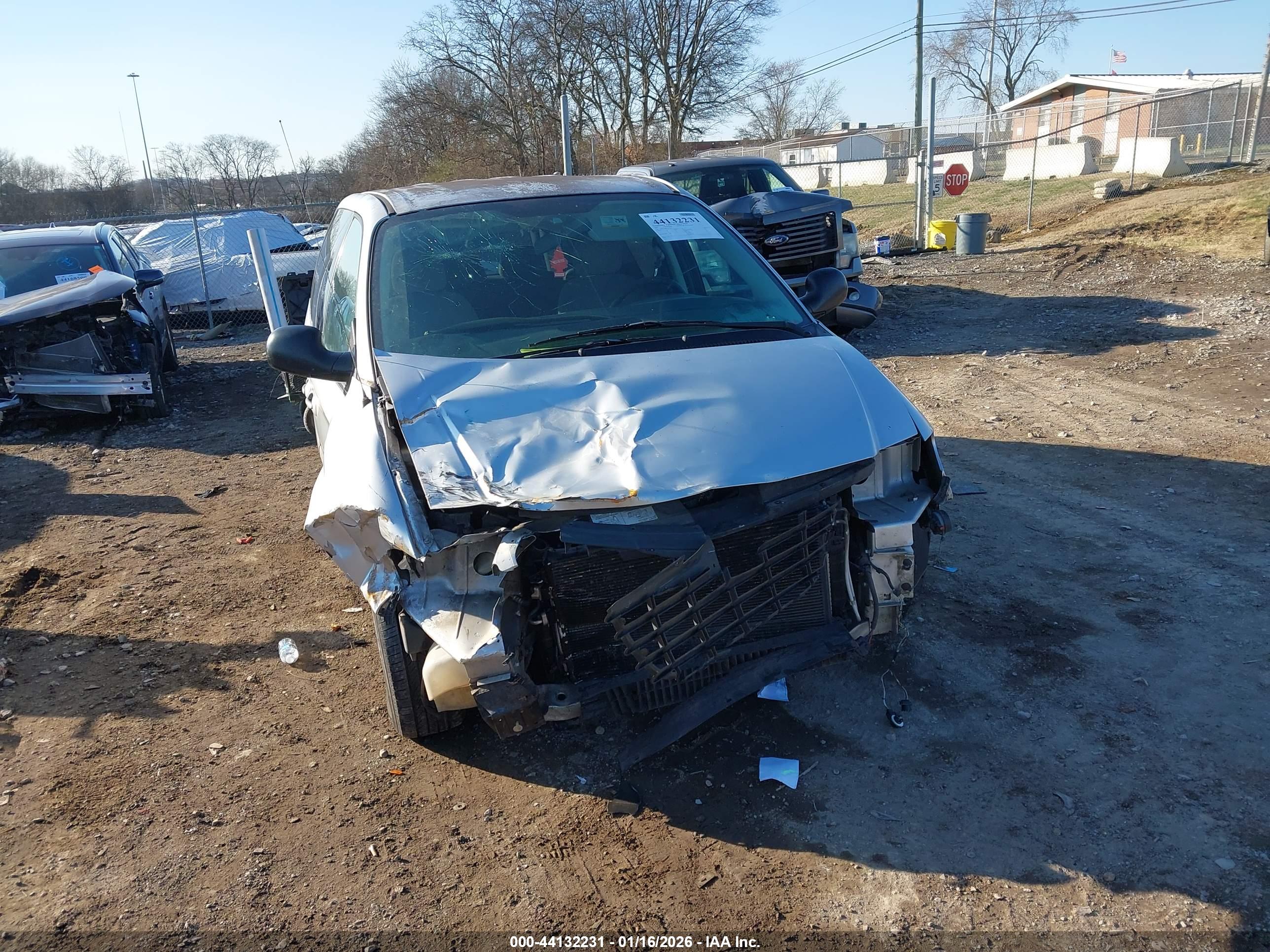 CHRYSLER TOWN image 6