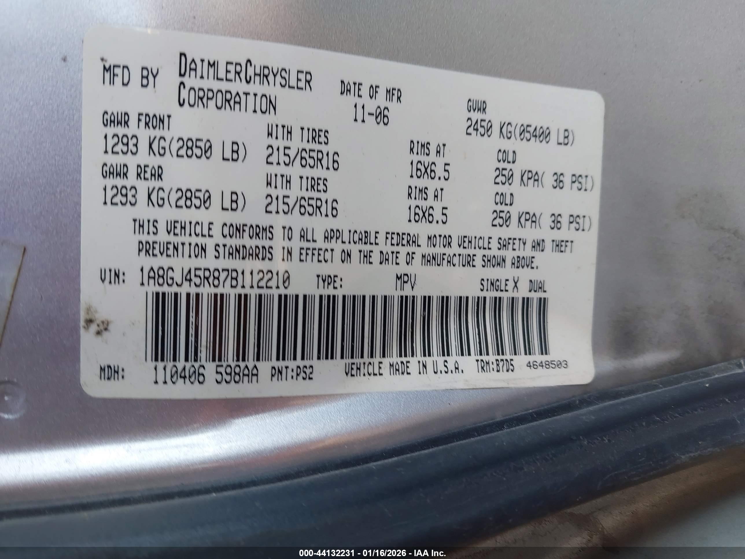CHRYSLER TOWN image 9