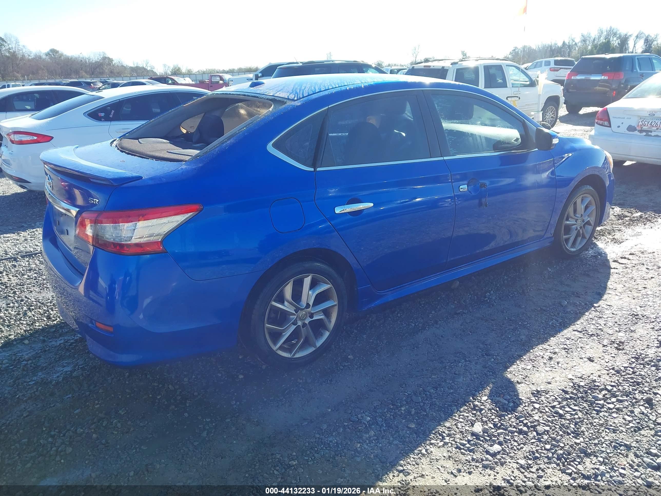 NISSAN SENTRA image 4