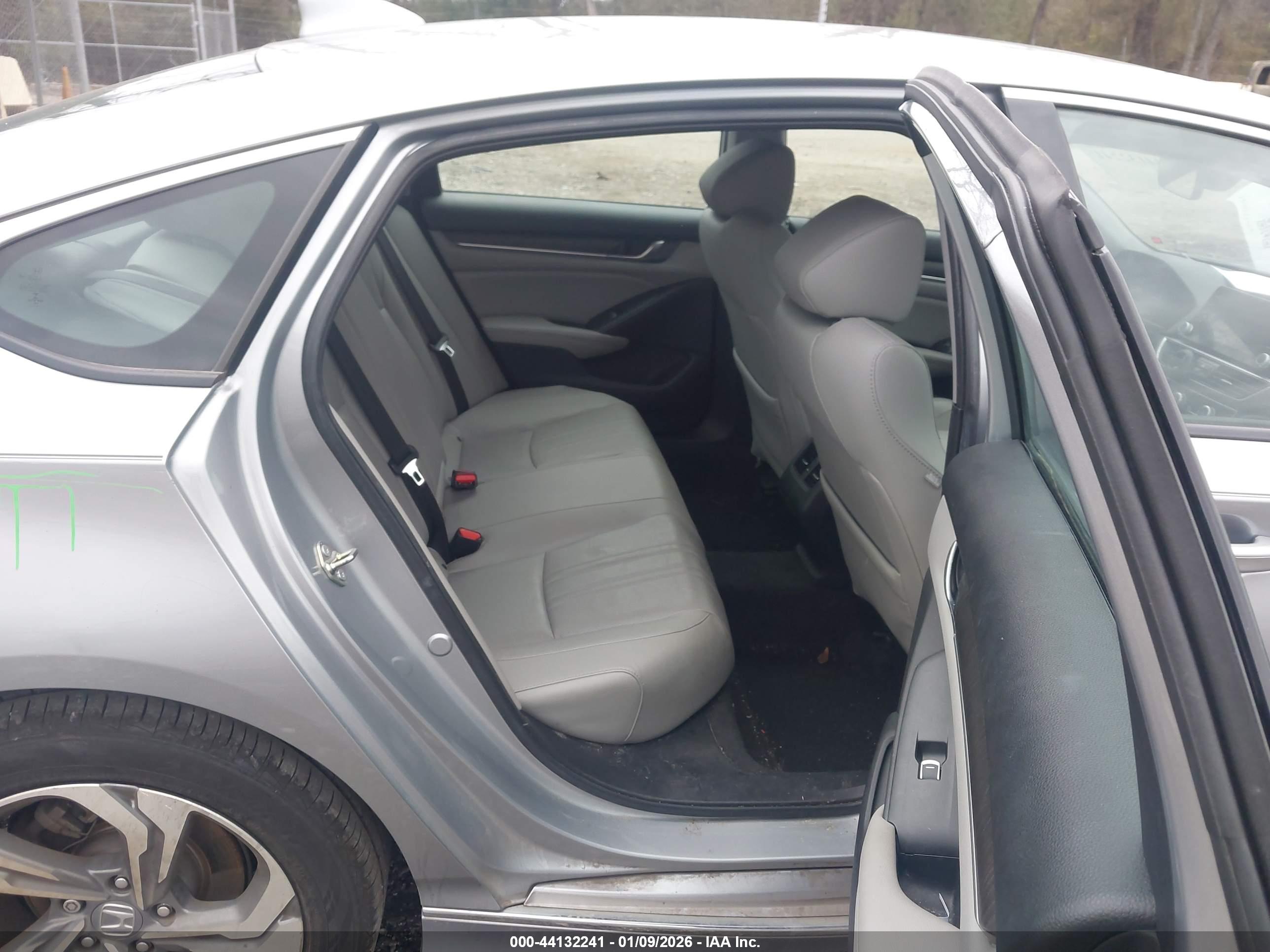 HONDA ACCORD image 8
