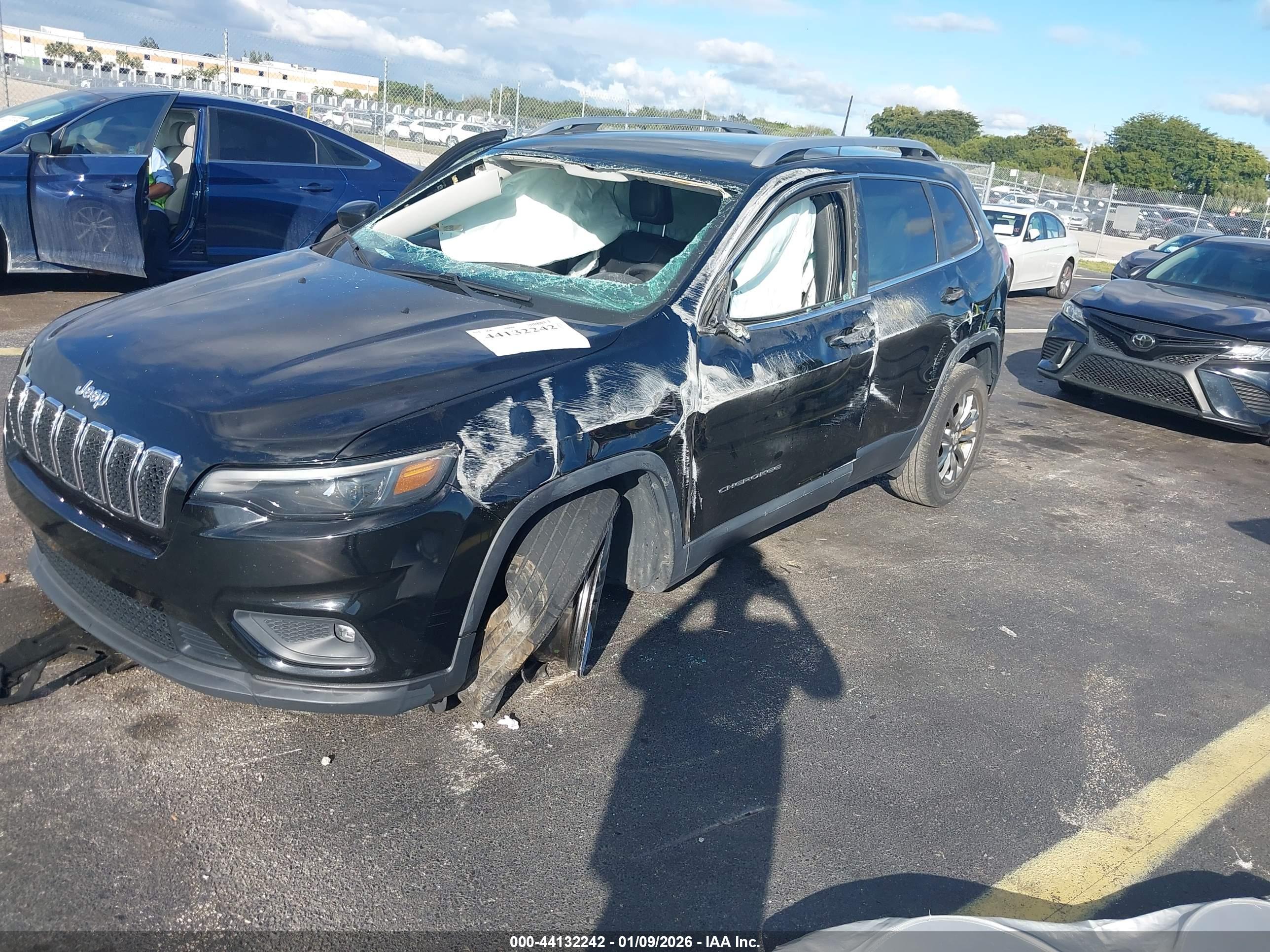 JEEP CHEROKEE image 2