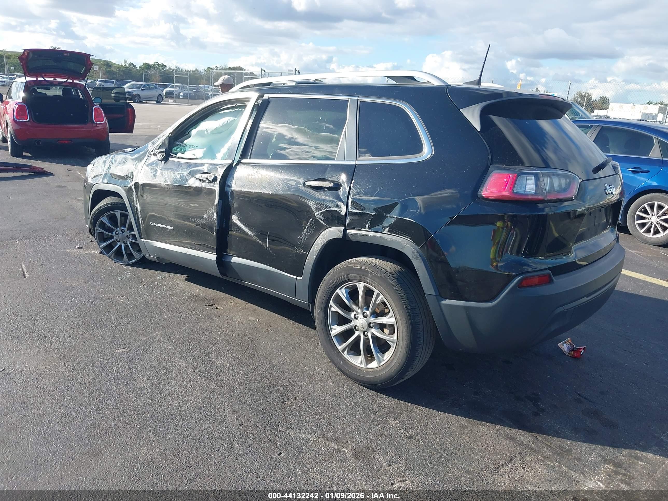 JEEP CHEROKEE image 3