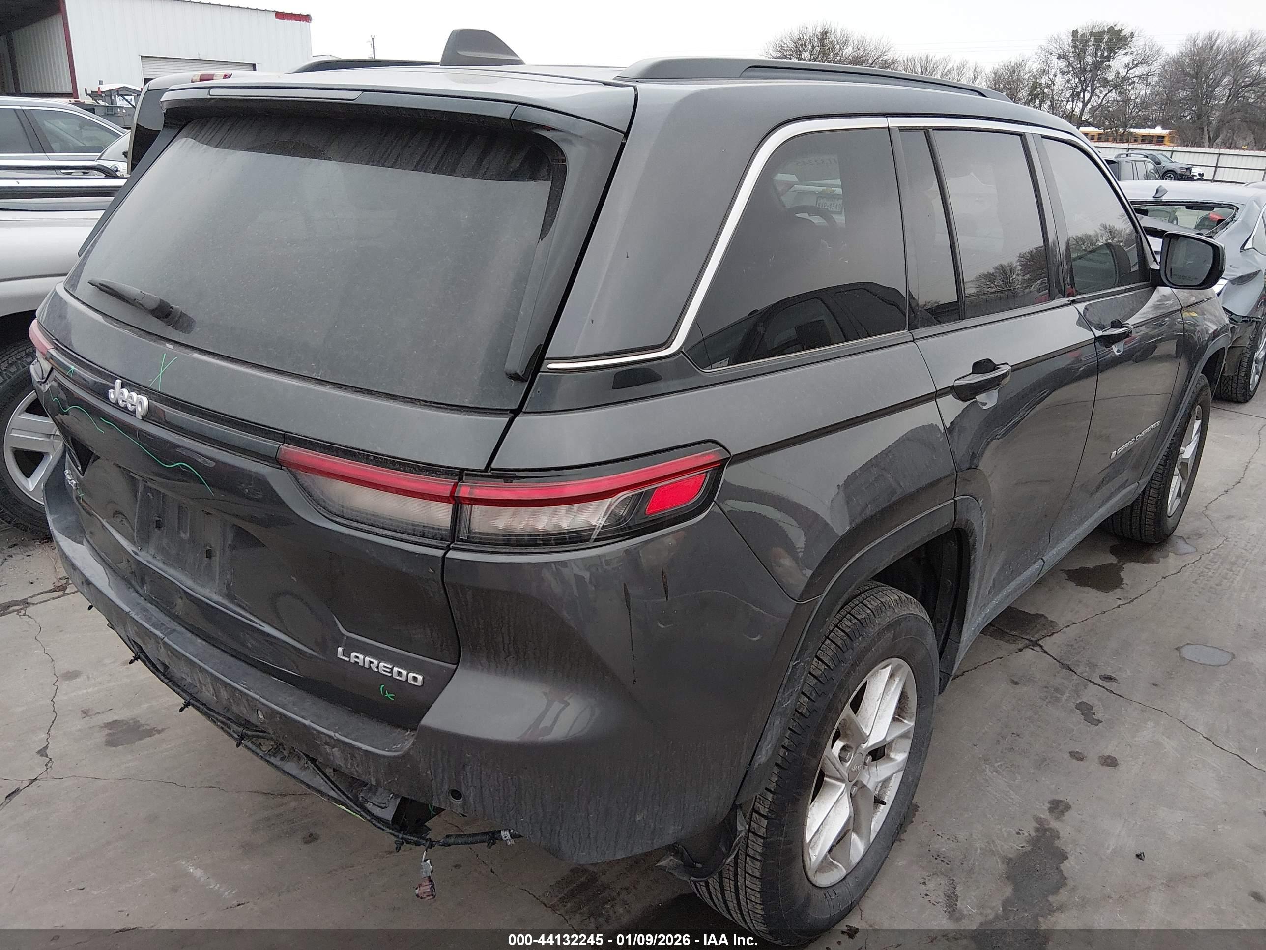 JEEP GRAND image 4
