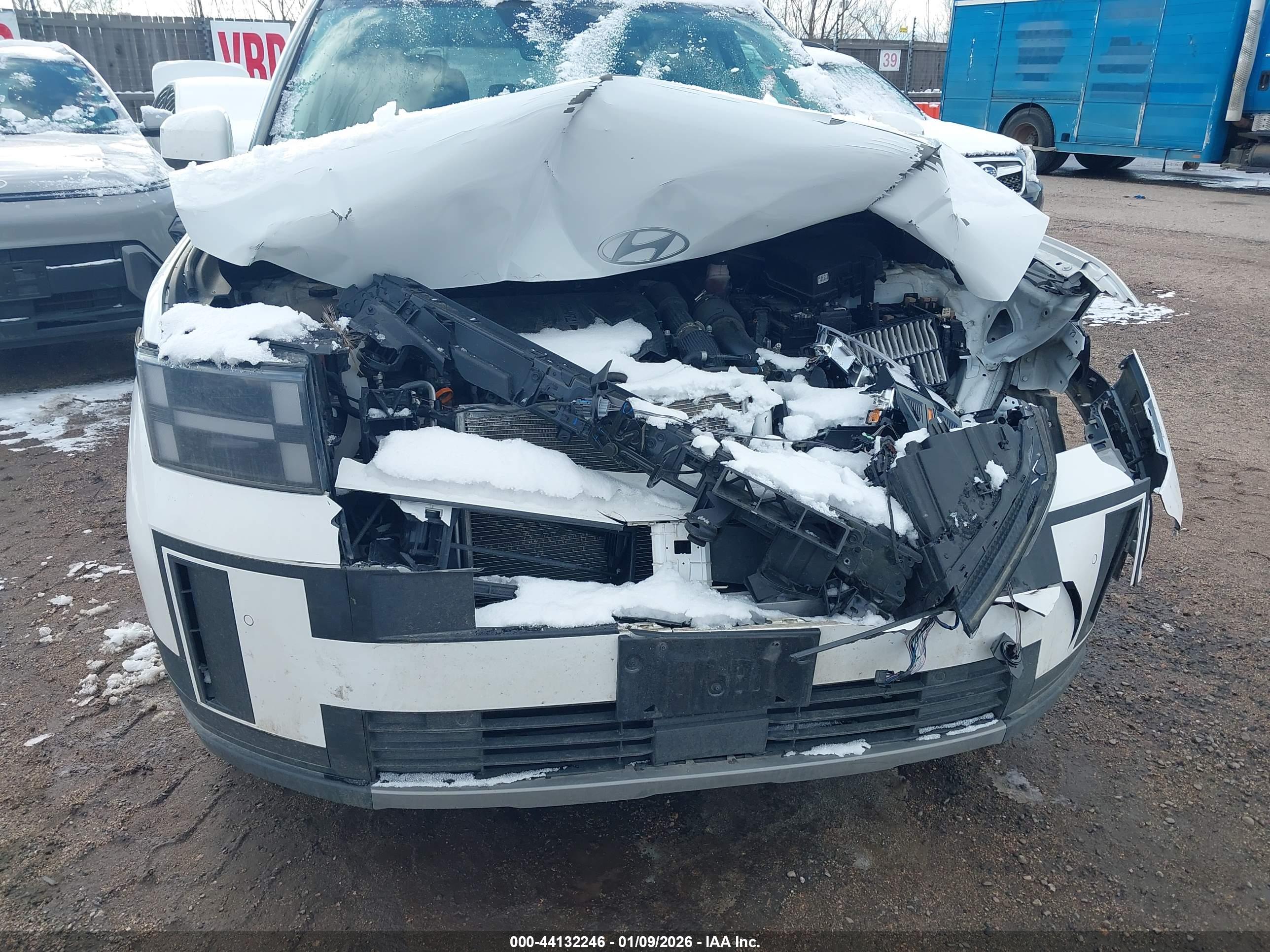HYUNDAI SANTA image 6