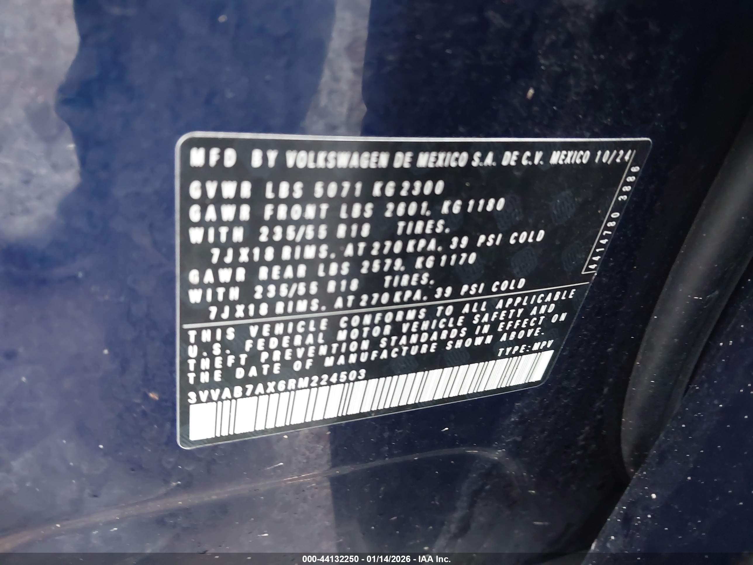VOLKSWAGEN TIGUAN image 9
