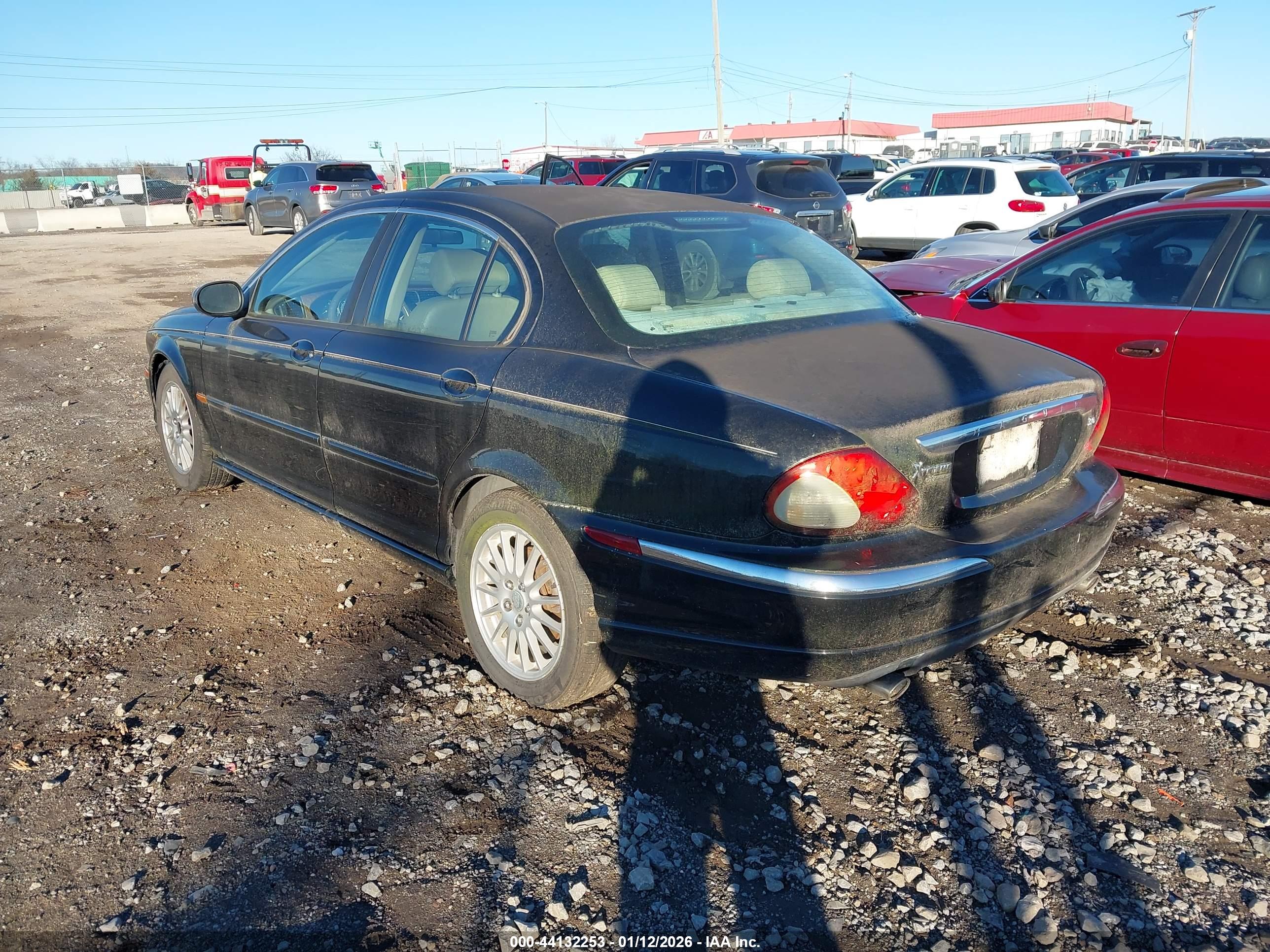 JAGUAR X-TYPE image 3