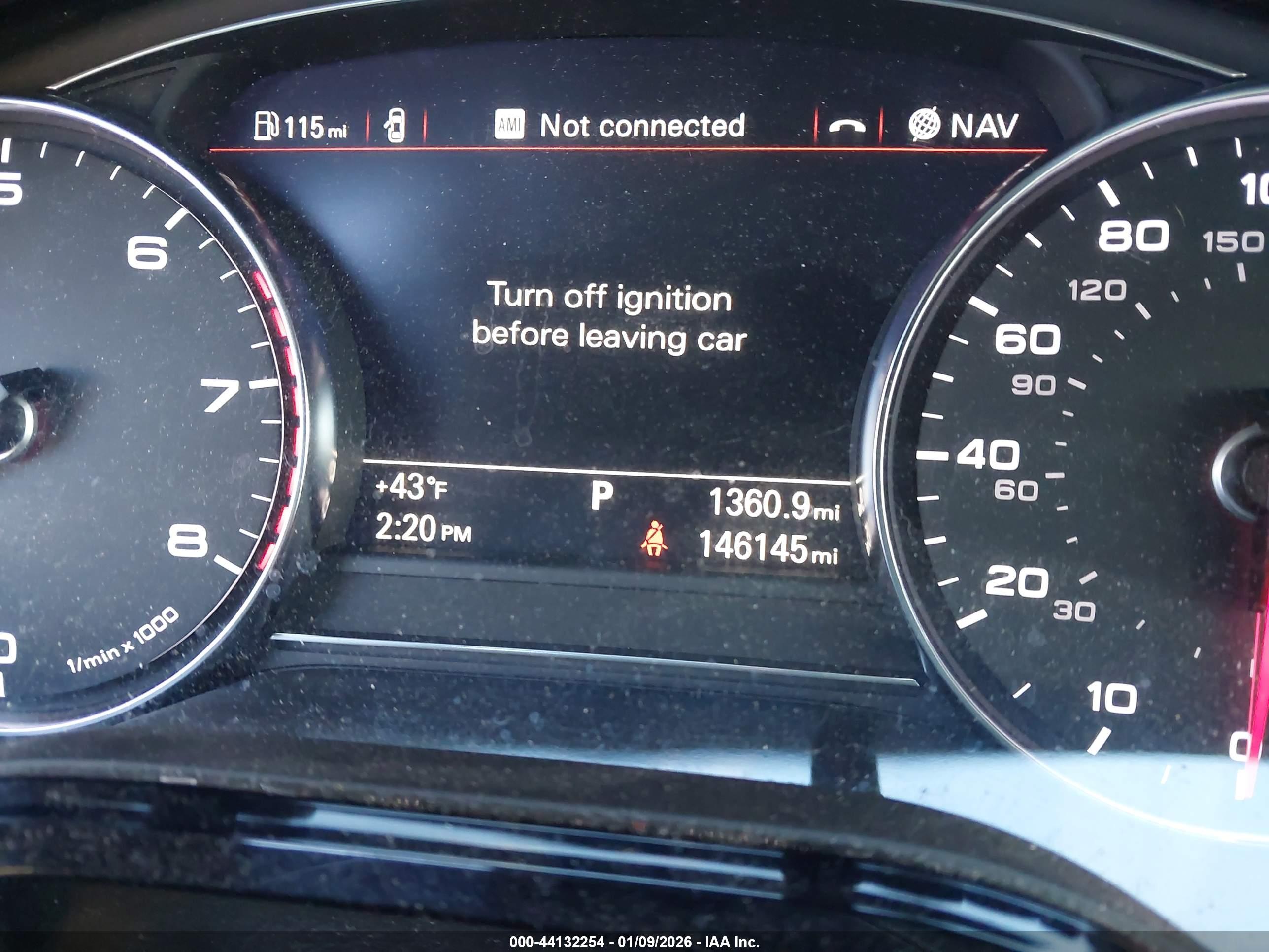 AUDI A8 image 7