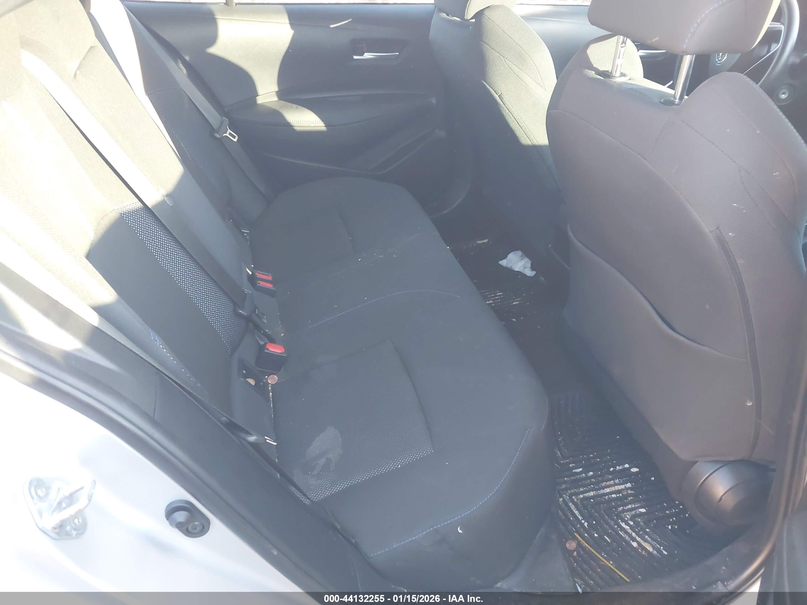 TOYOTA COROLLA image 8