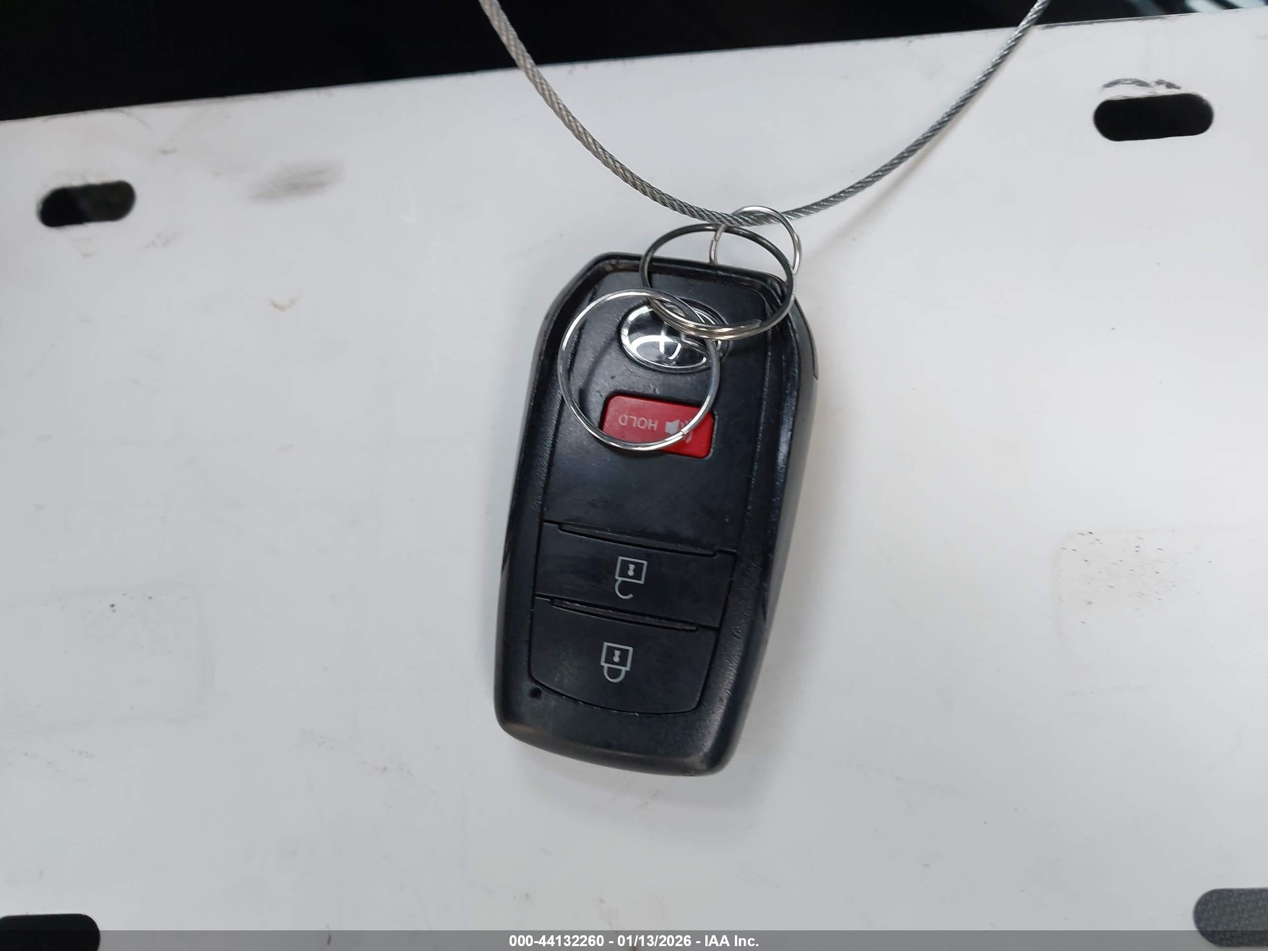 TOYOTA COROLLA image 11