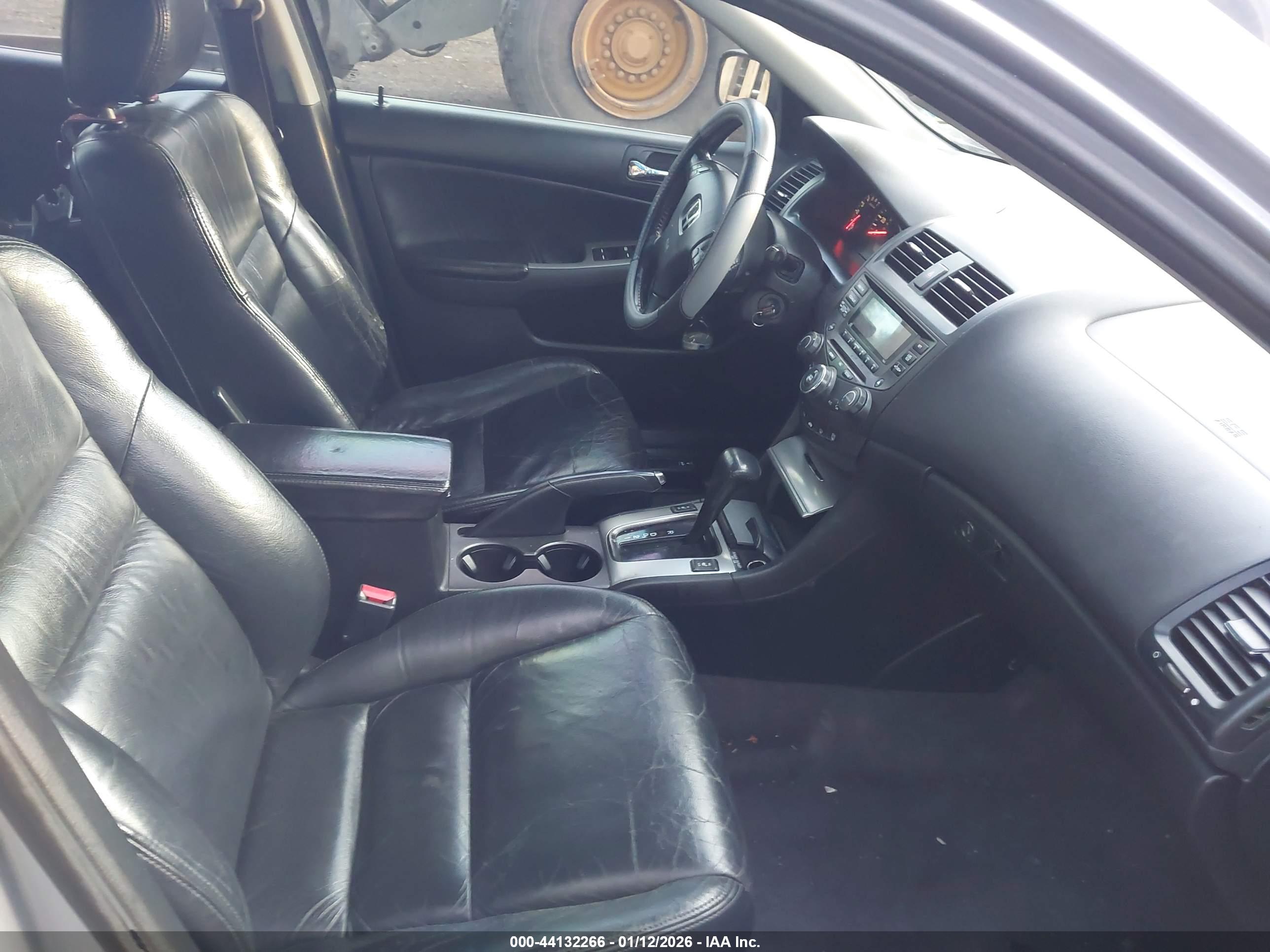 HONDA ACCORD image 5