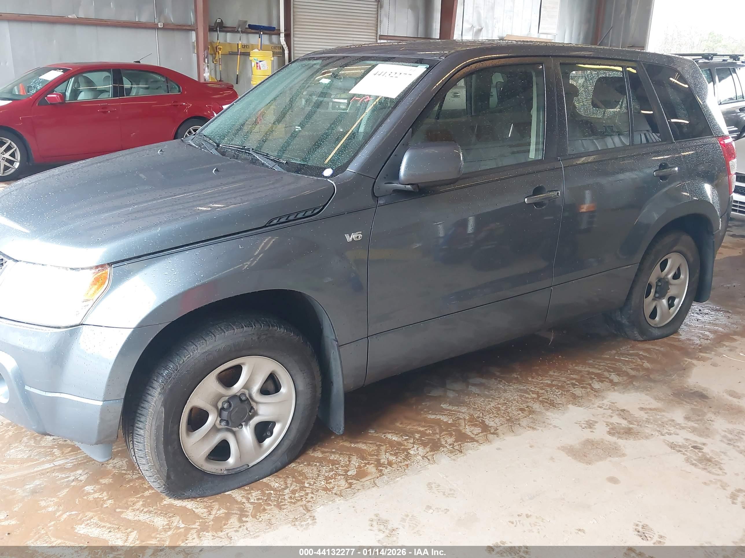 SUZUKI GRAND image 2
