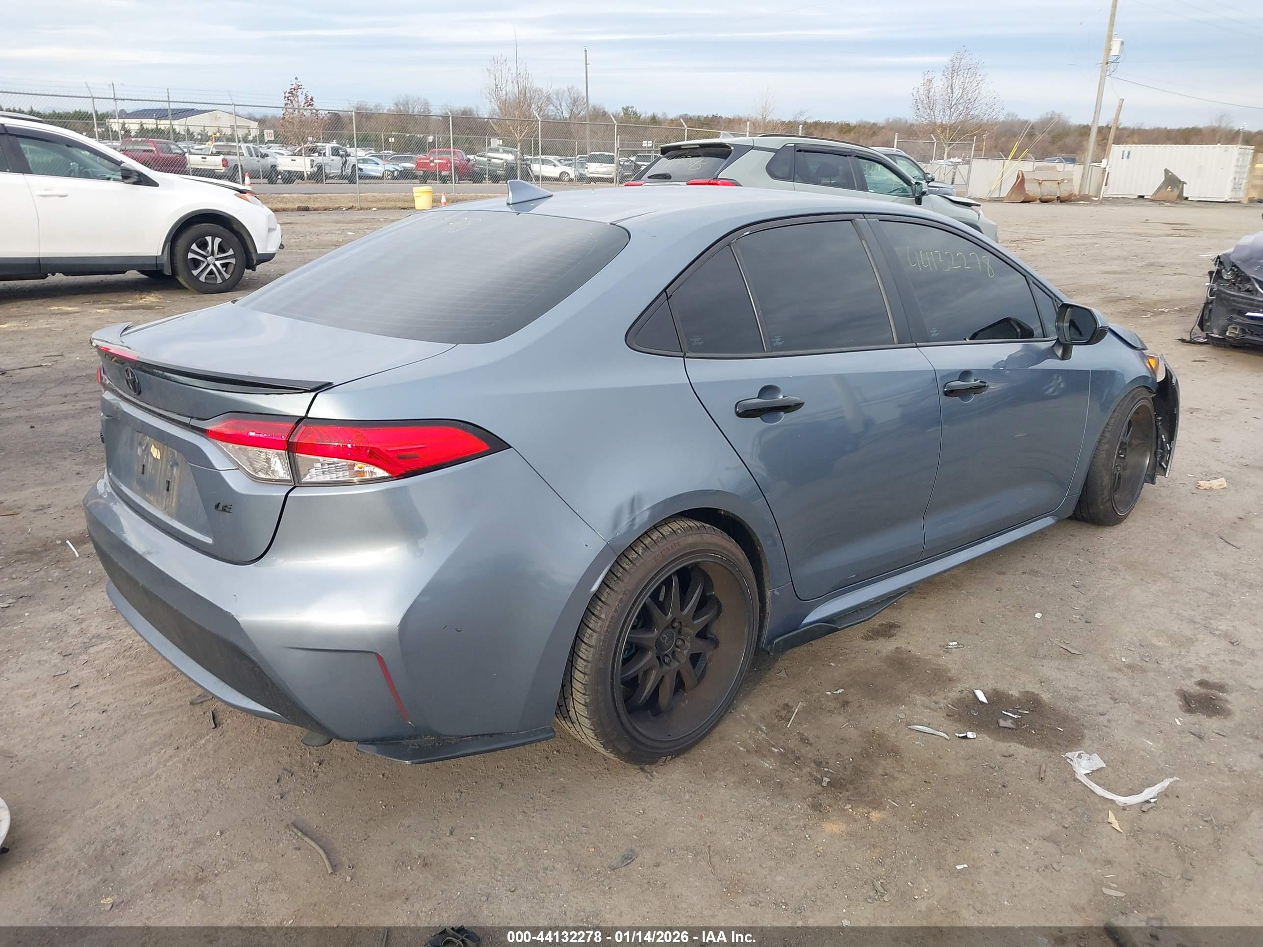 TOYOTA COROLLA image 4