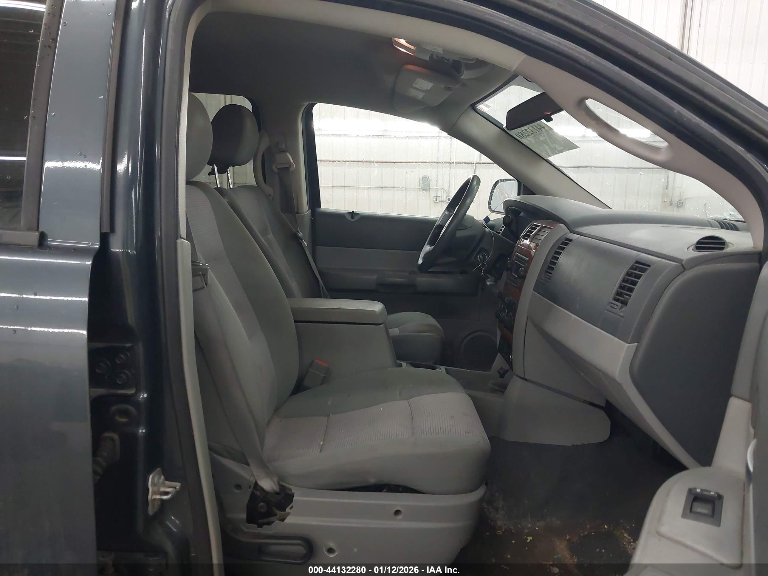 DODGE DURANGO image 5