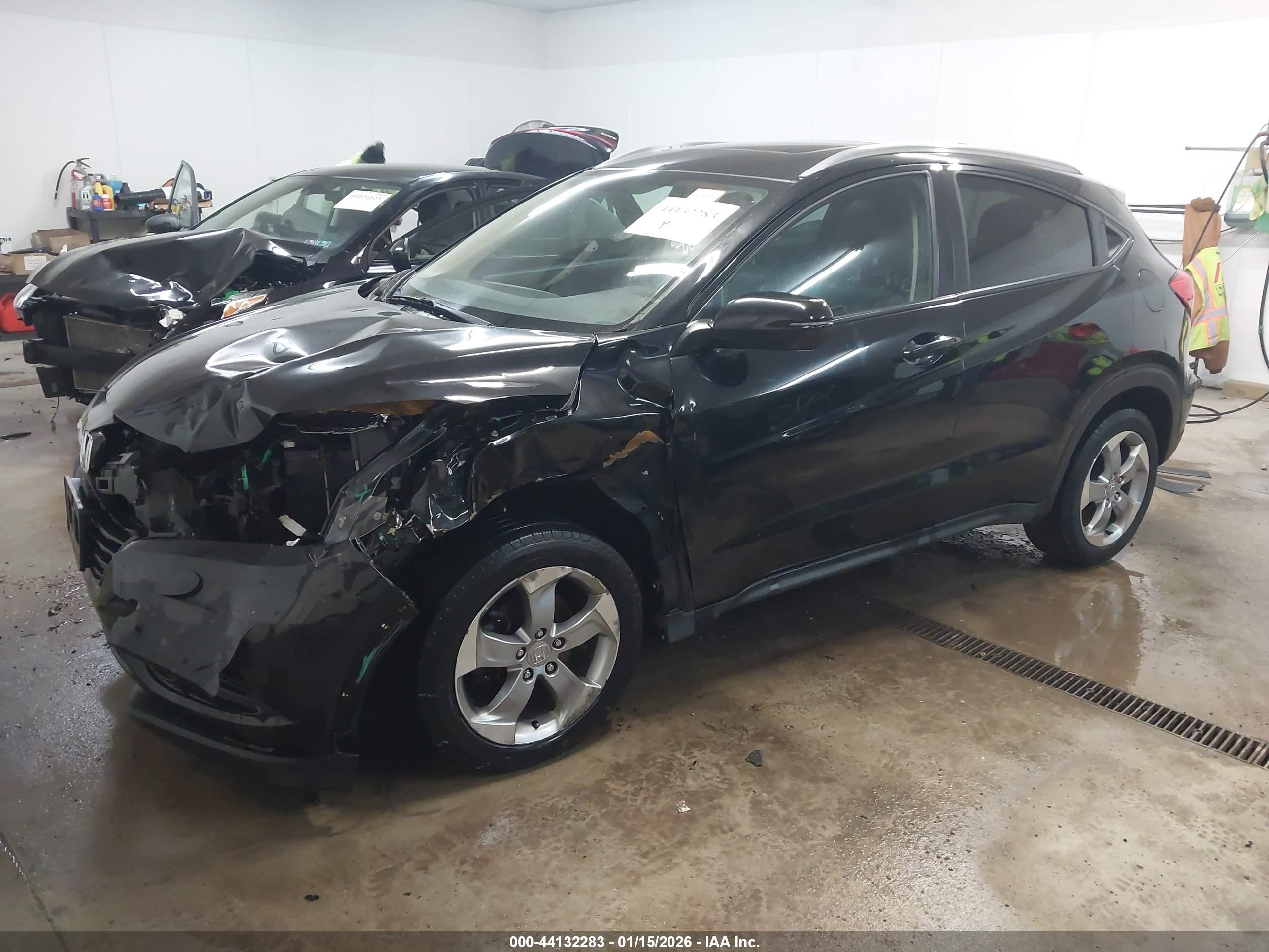 HONDA HR-V image 2