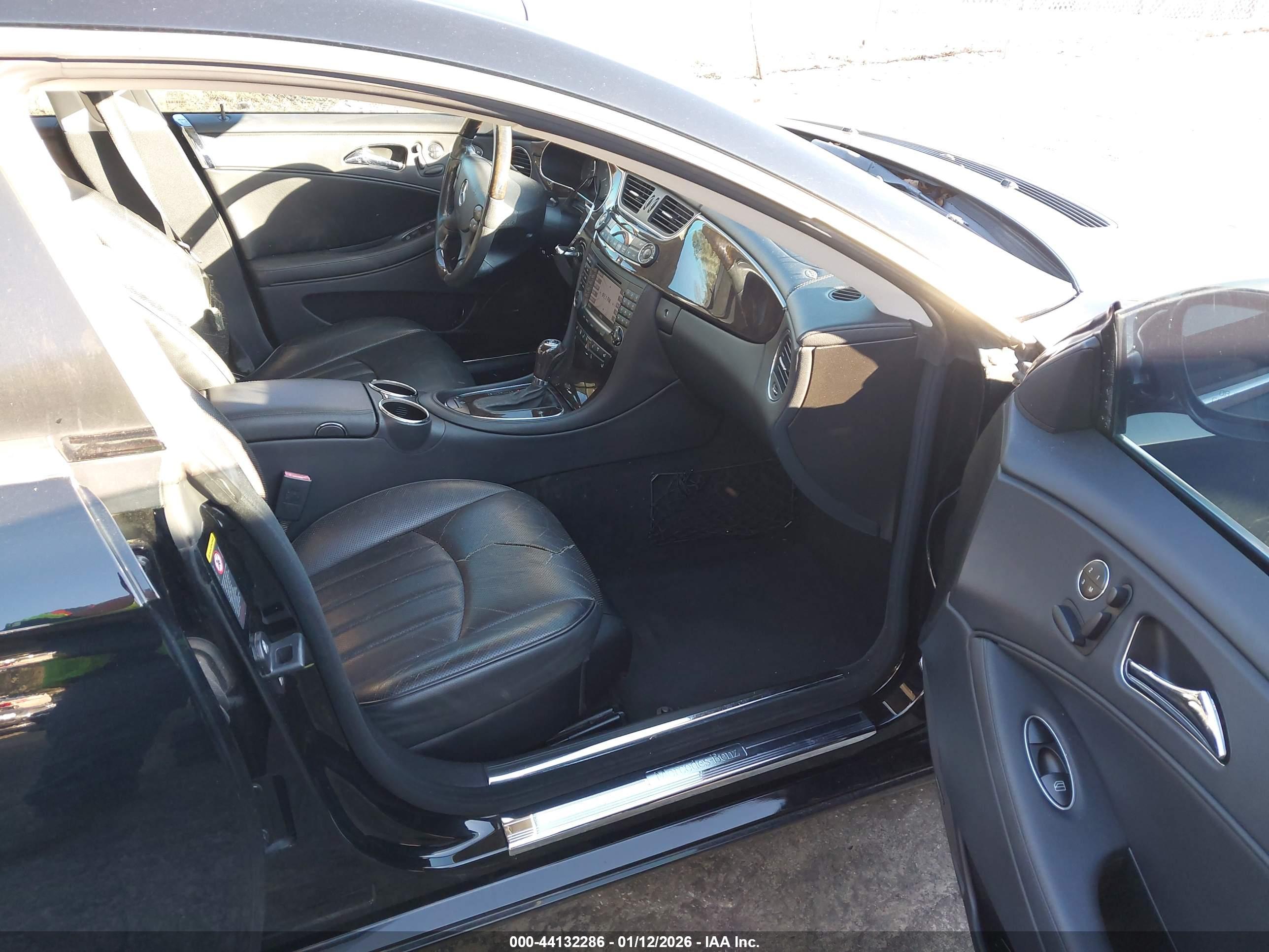 MERCEDES-BENZ CLS image 5