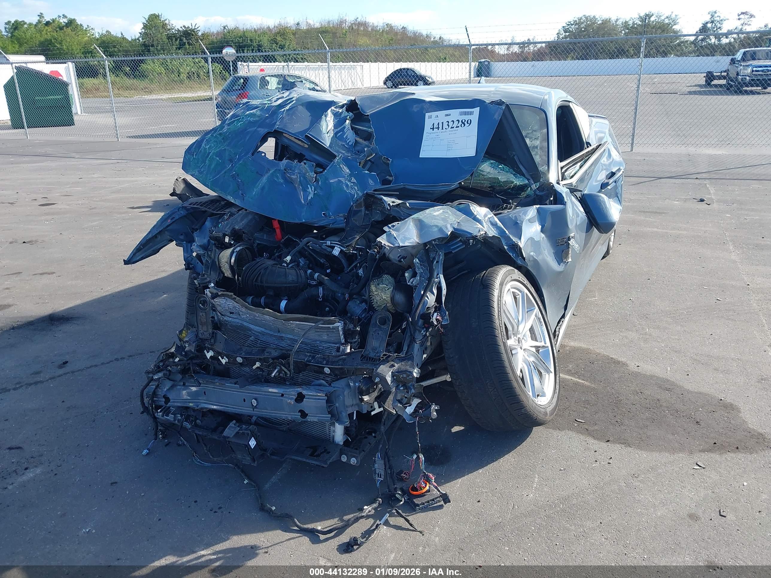 FORD MUSTANG image 2