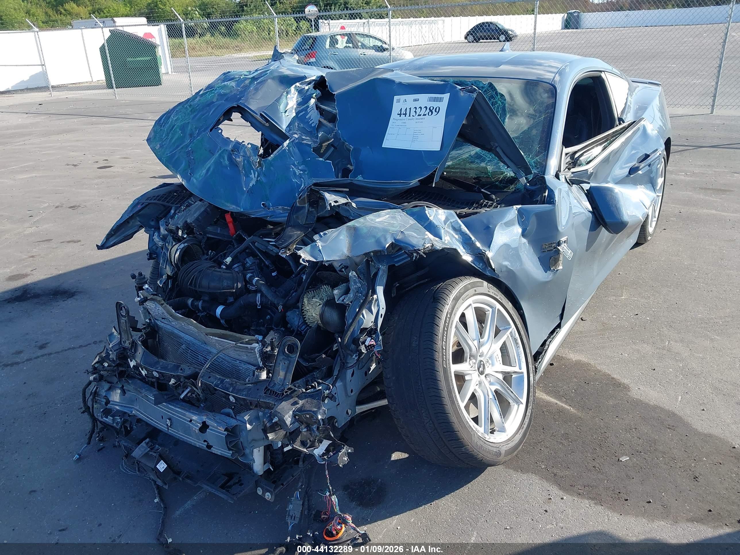 FORD MUSTANG image 6