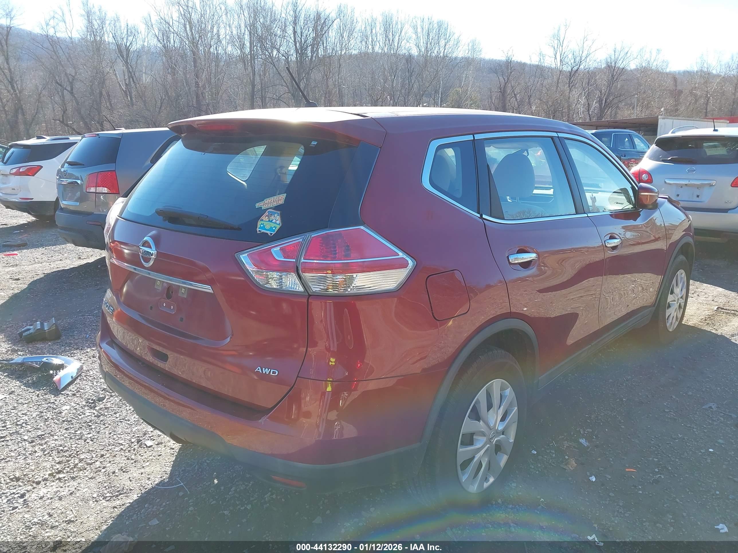 NISSAN ROGUE image 4