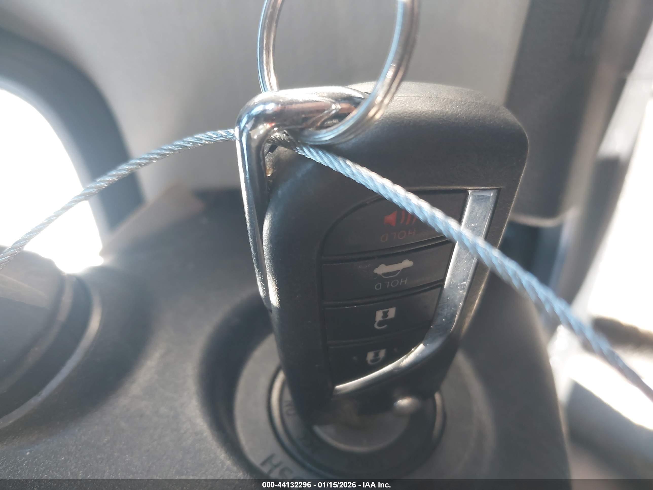 TOYOTA COROLLA image 11