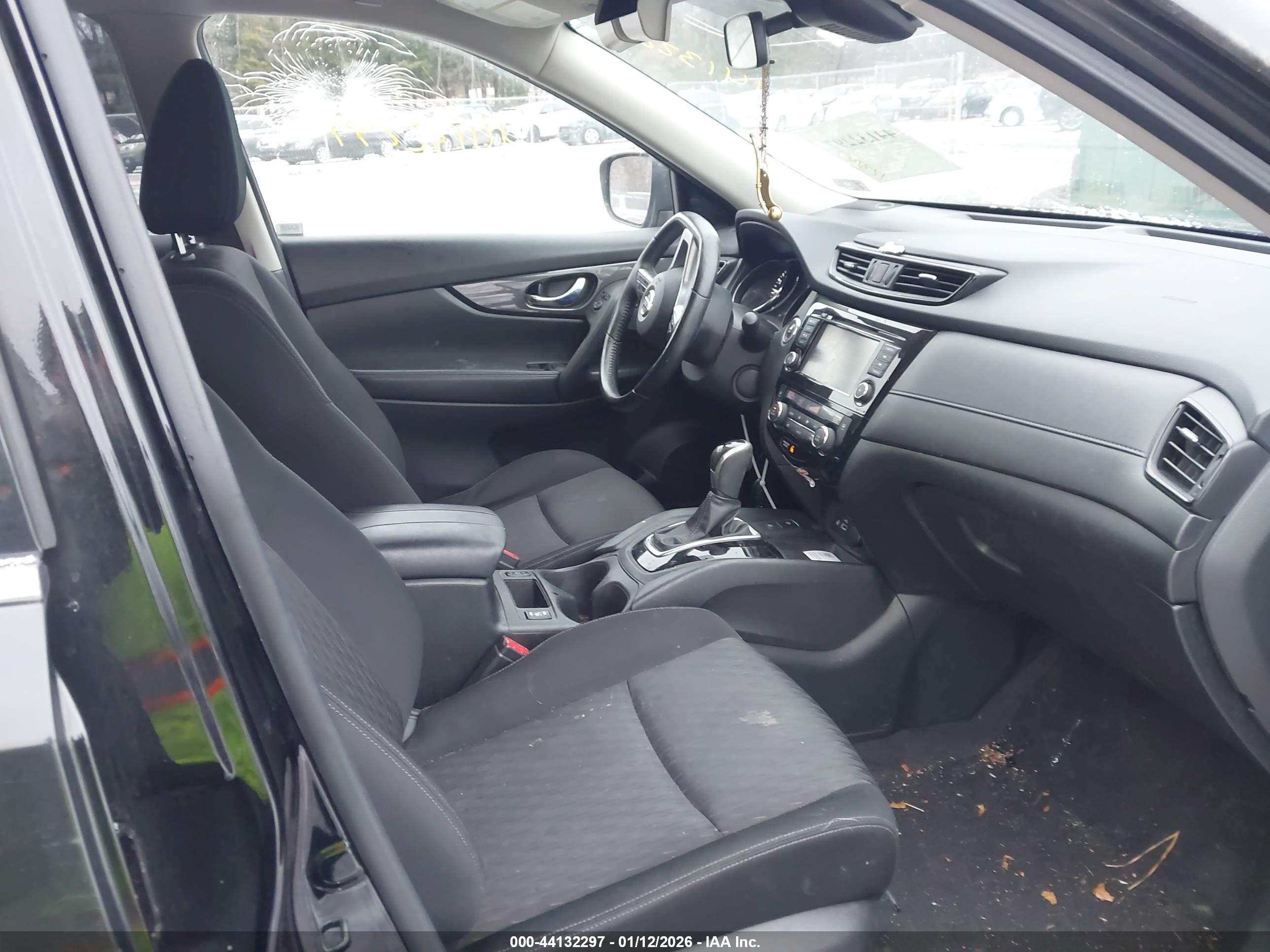 NISSAN ROGUE image 5