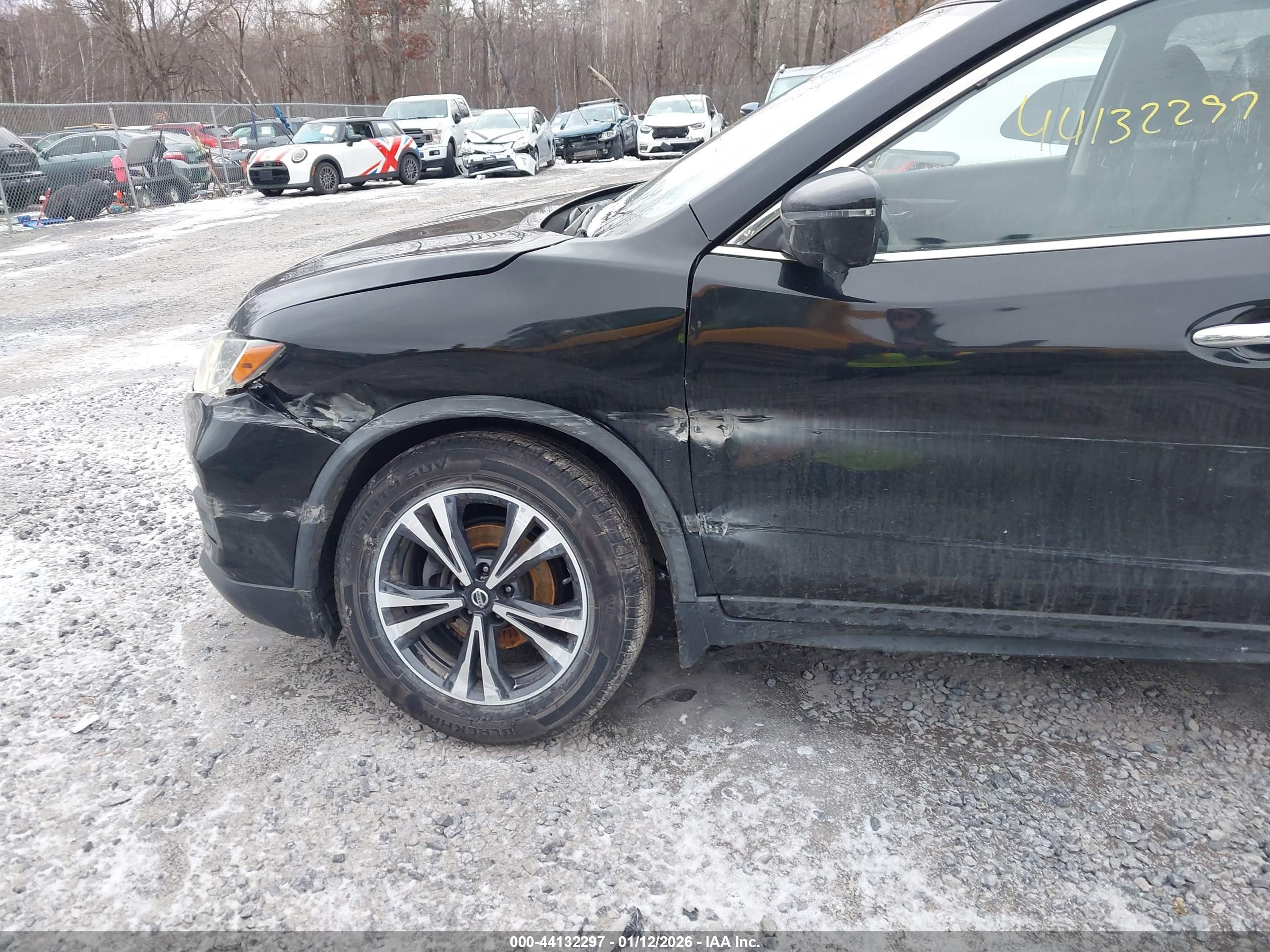 NISSAN ROGUE image 6