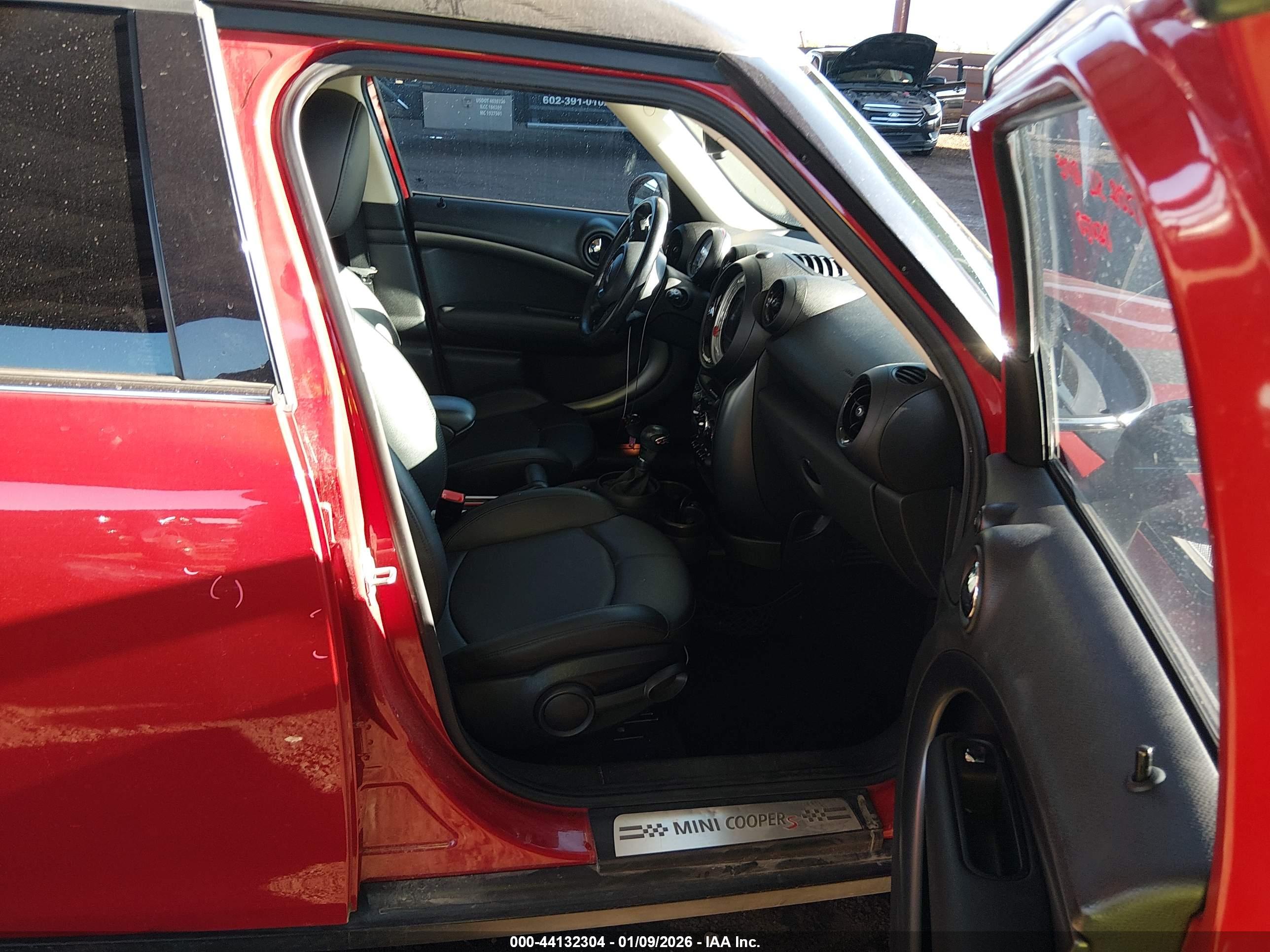 MINI COUNTRYMAN image 5