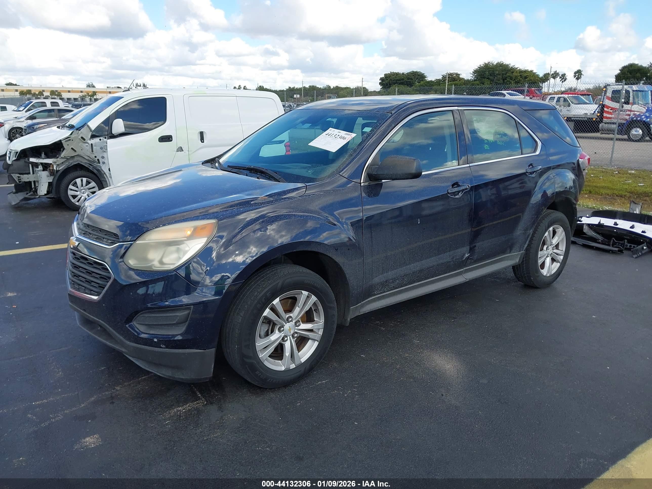 CHEVROLET EQUINOX image 2