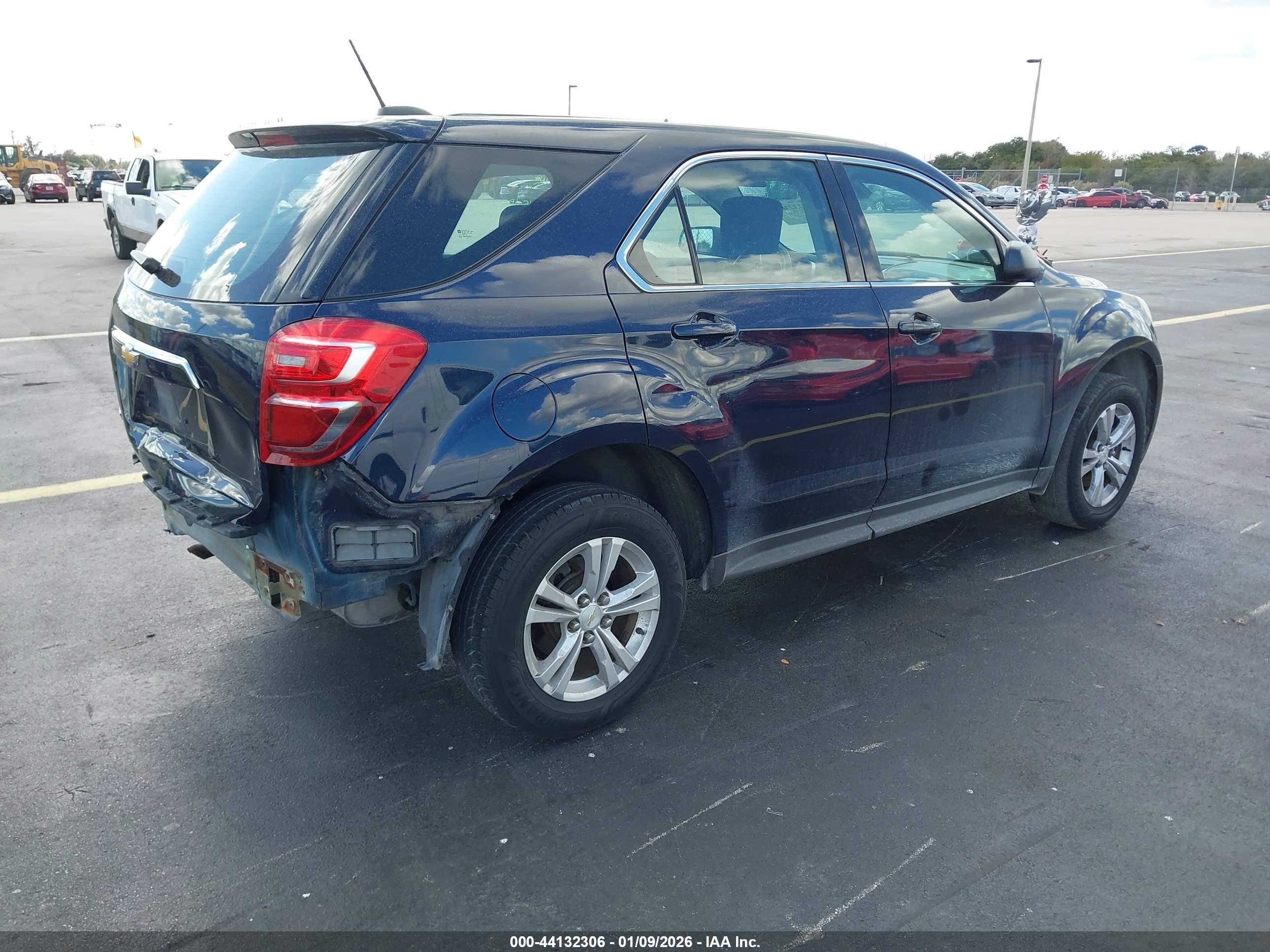 CHEVROLET EQUINOX image 4