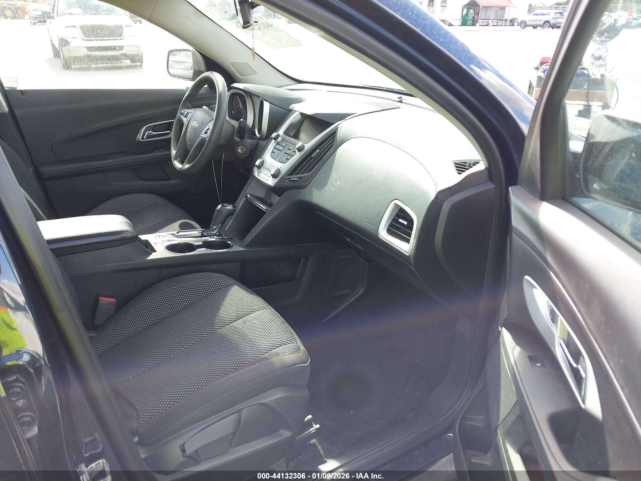 CHEVROLET EQUINOX image 5