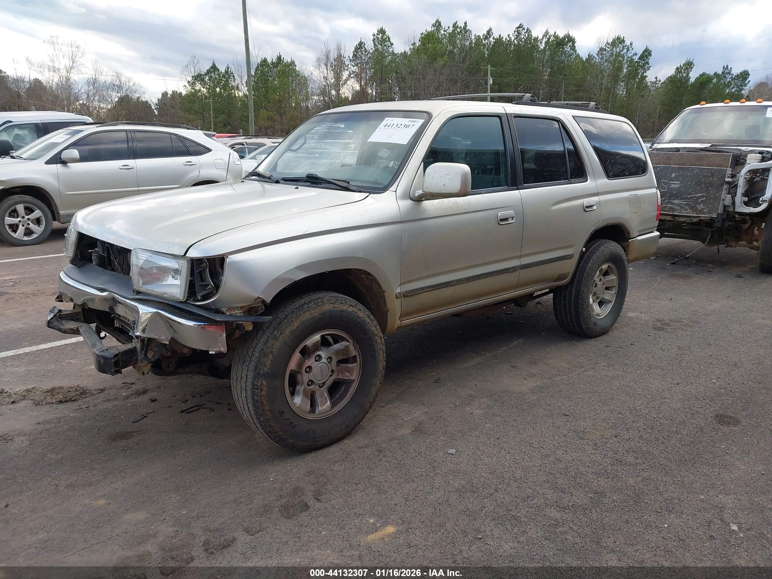 TOYOTA 4RUNNER image 2