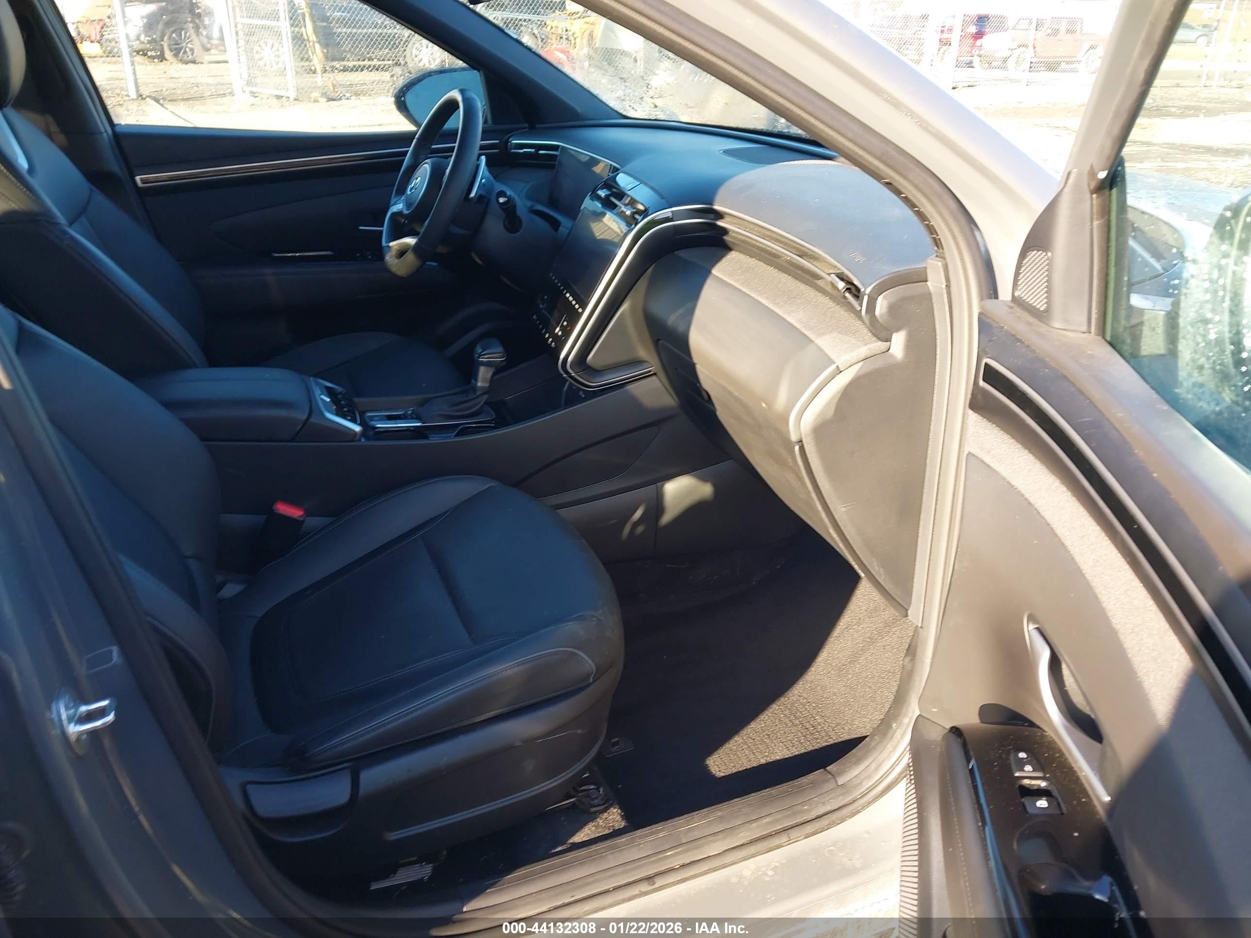 HYUNDAI SANTA image 5