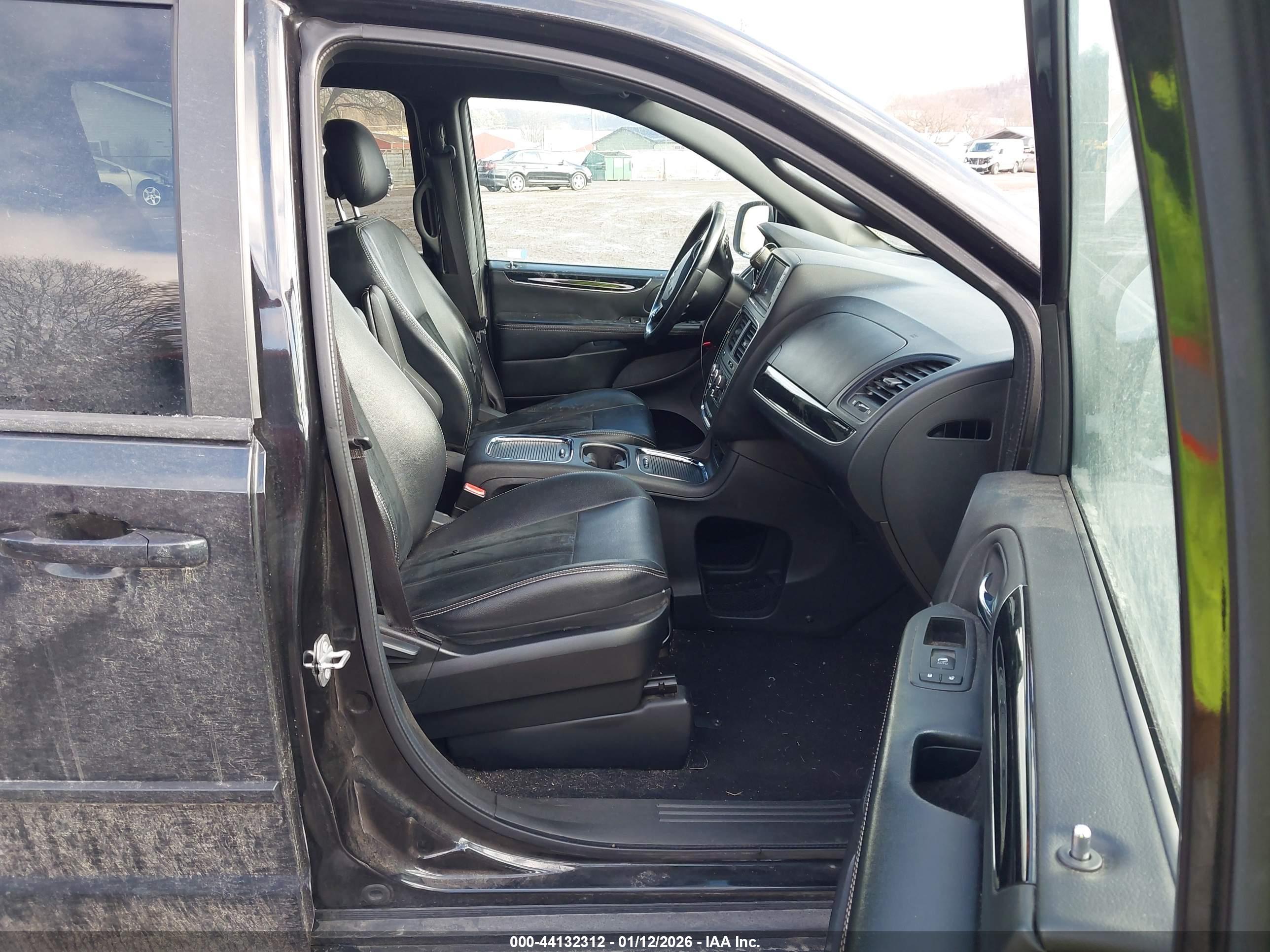 DODGE GRAND image 5