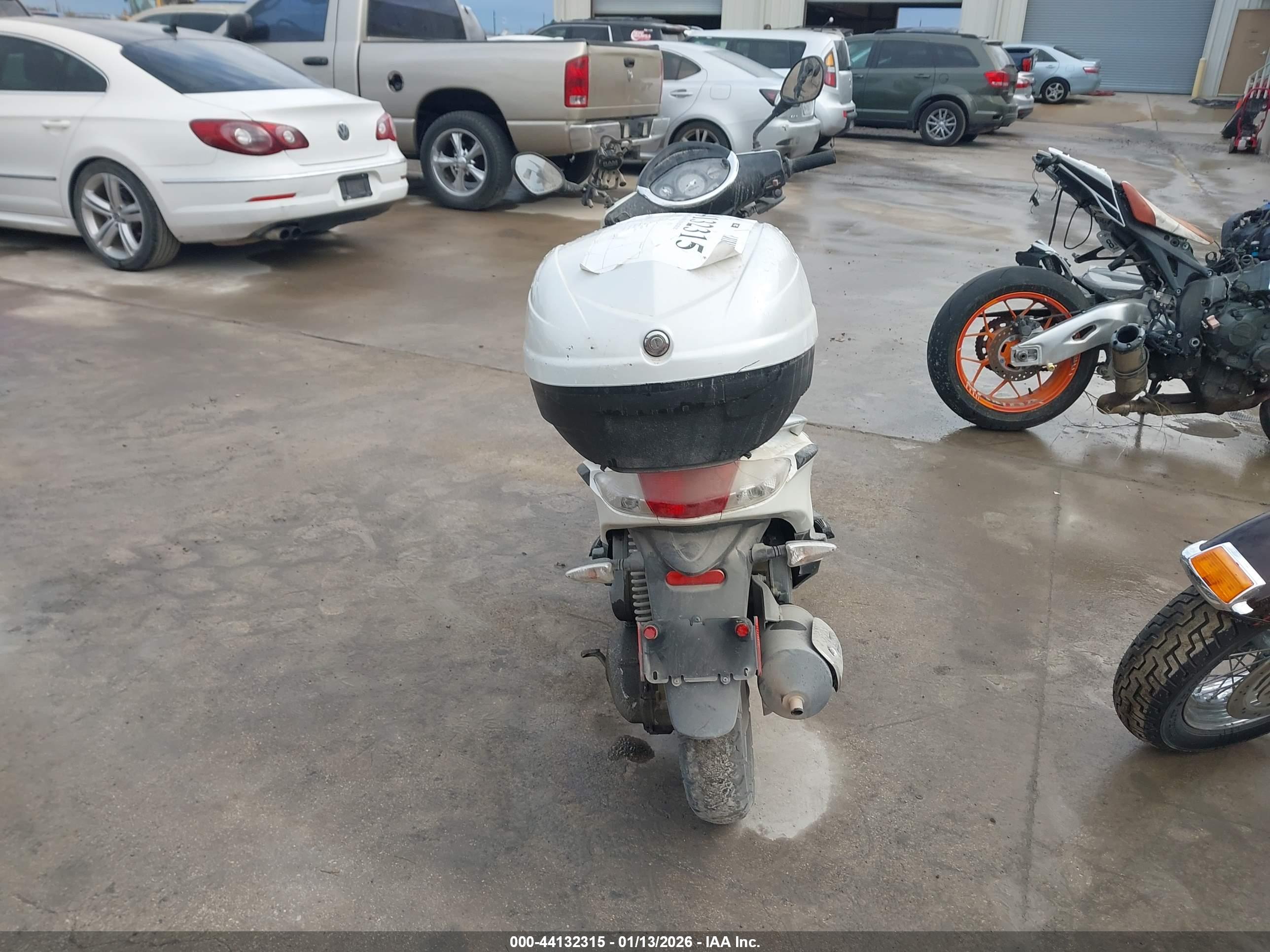 PIAGGIO FLY image 6