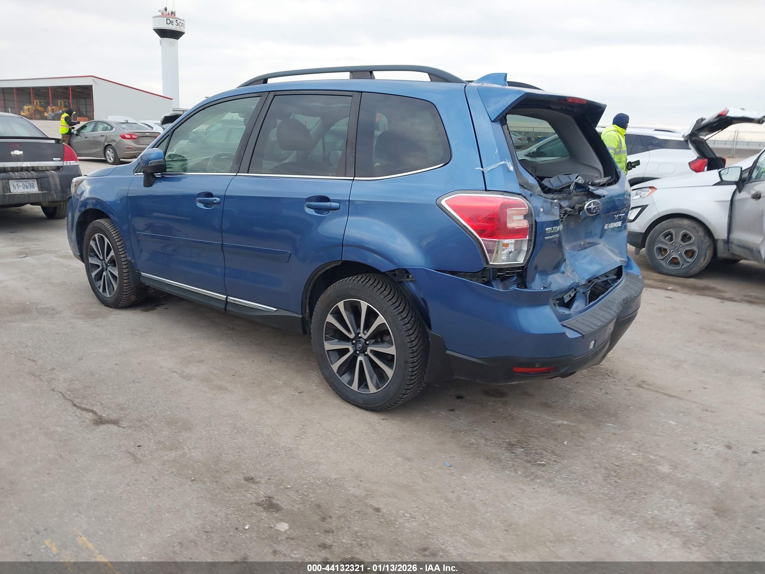 SUBARU FORESTER image 3