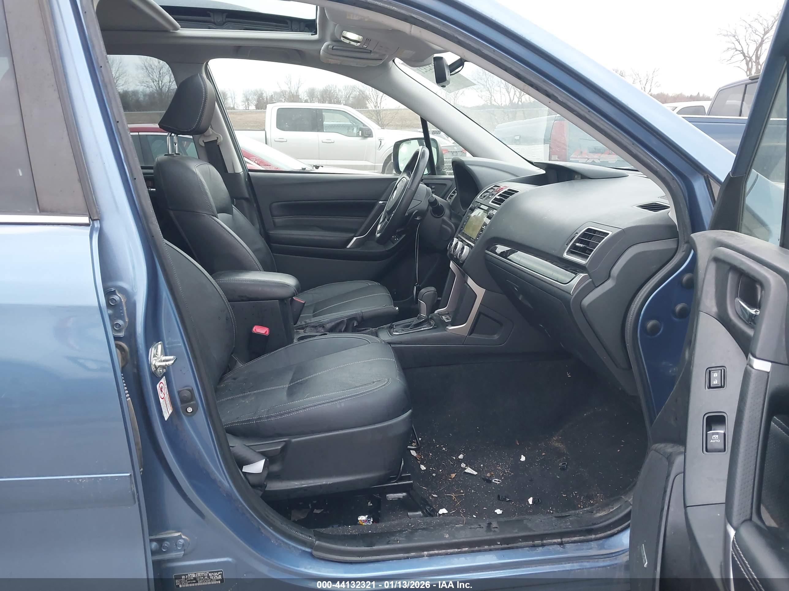SUBARU FORESTER image 5