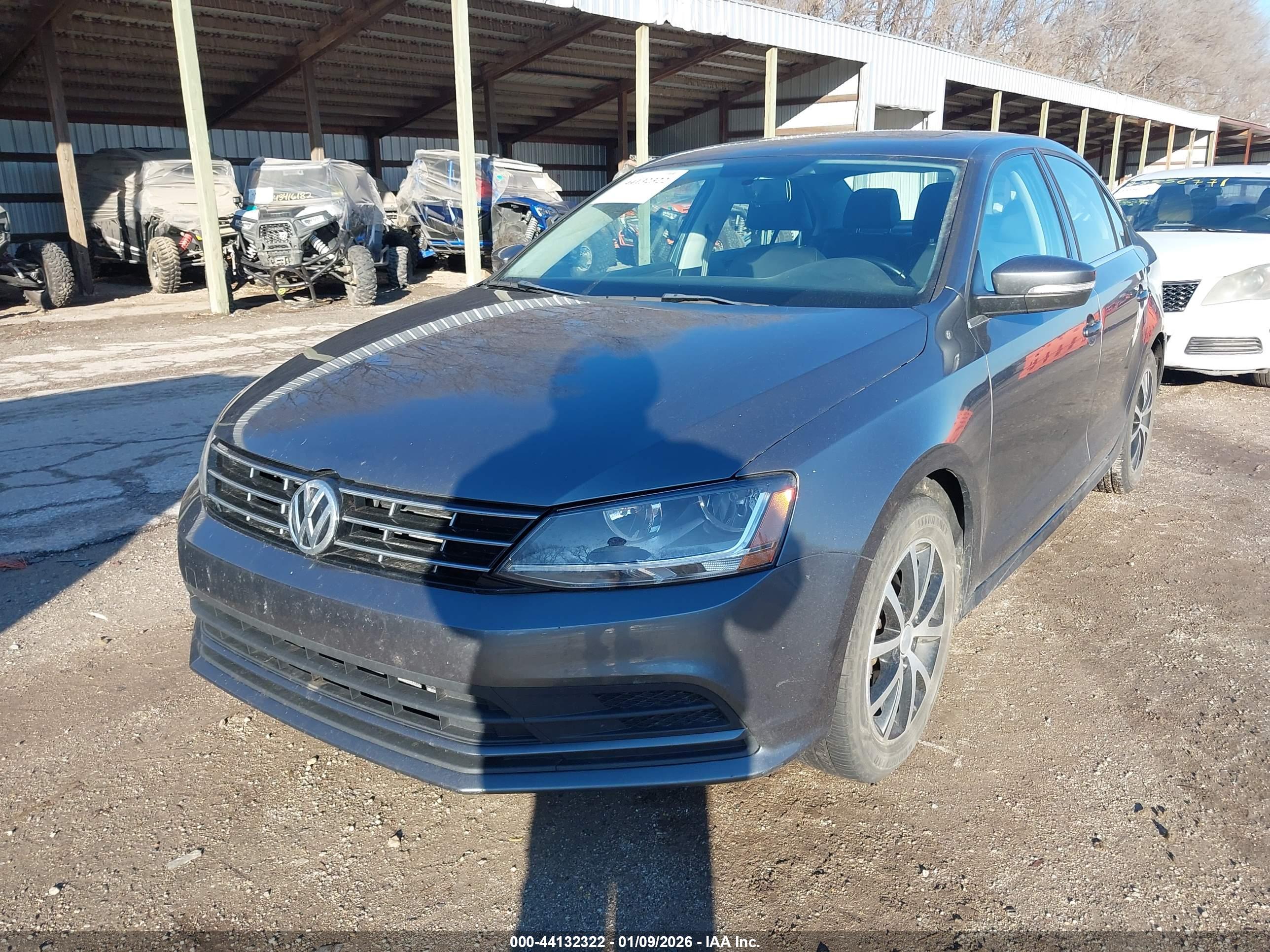 VOLKSWAGEN JETTA image 2