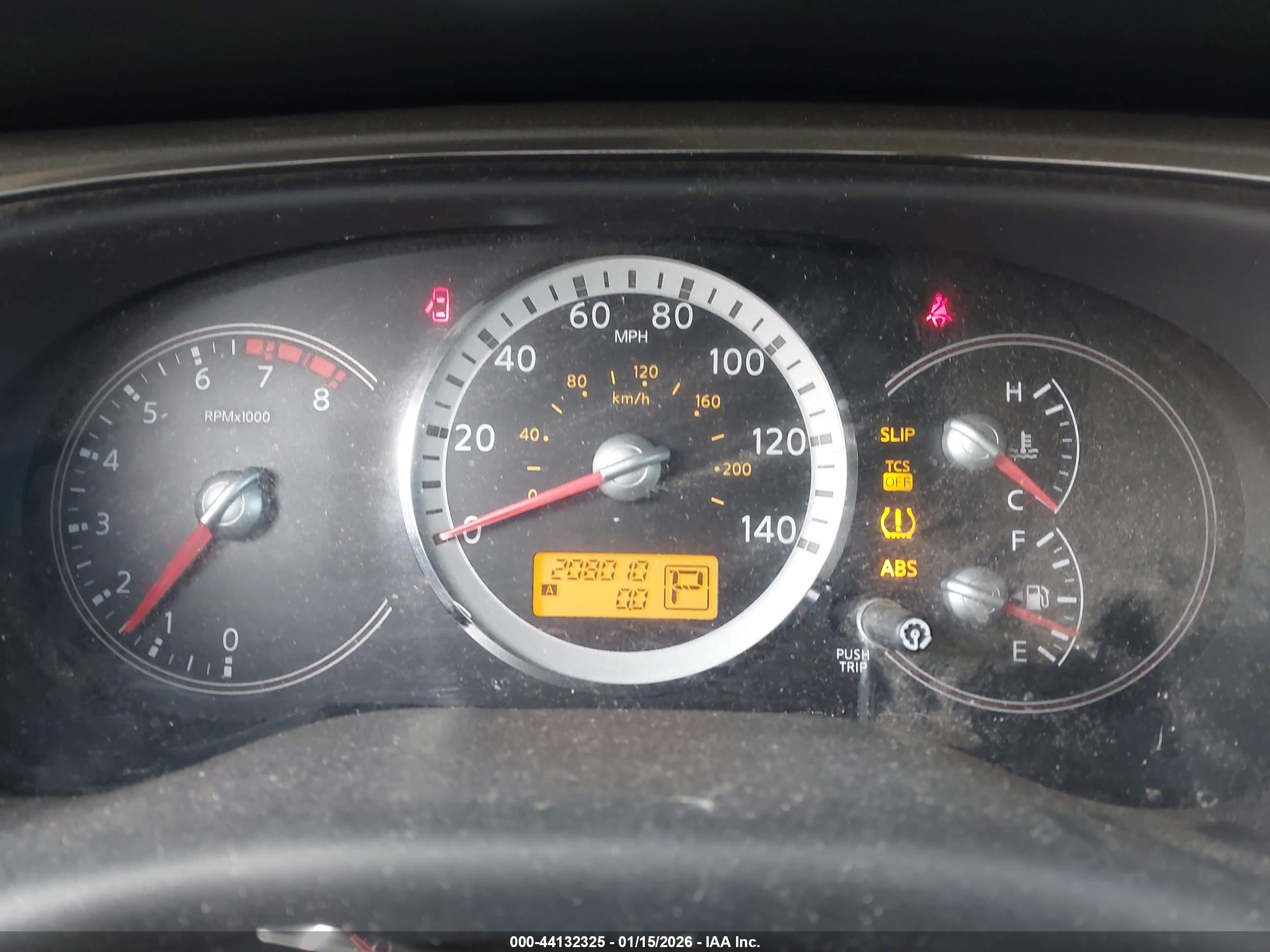 NISSAN QUEST image 7