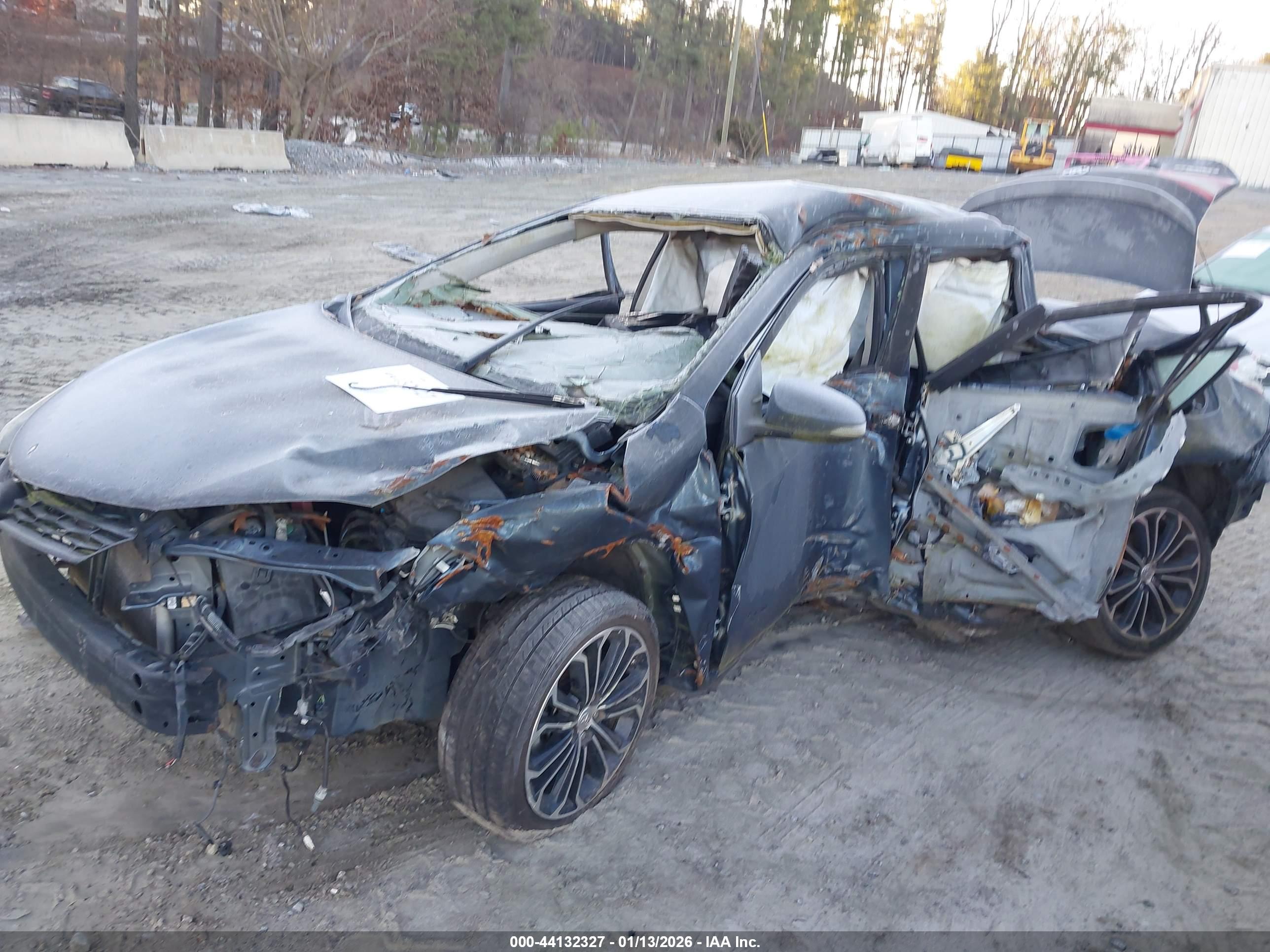 TOYOTA COROLLA image 6