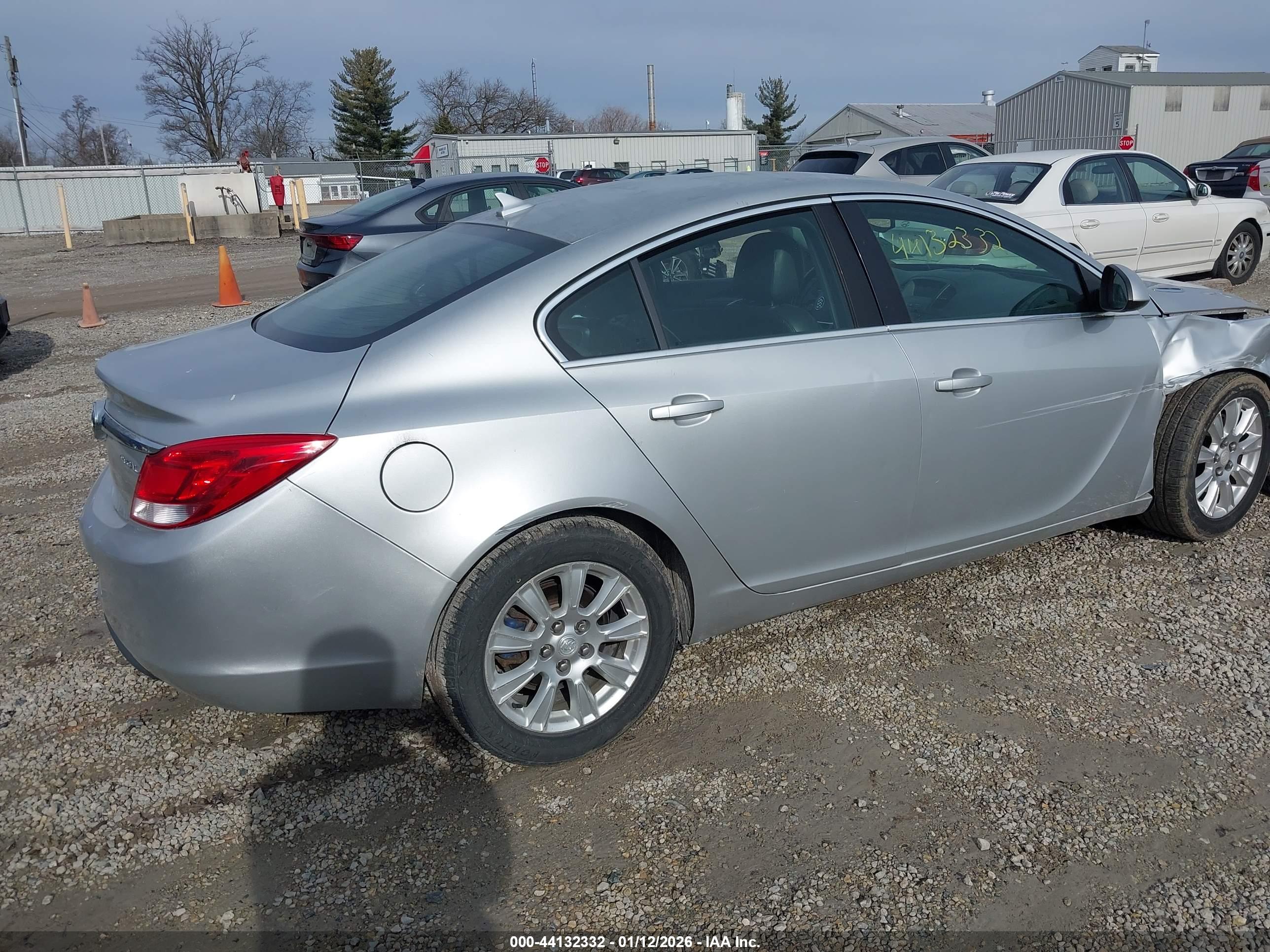 BUICK REGAL image 4