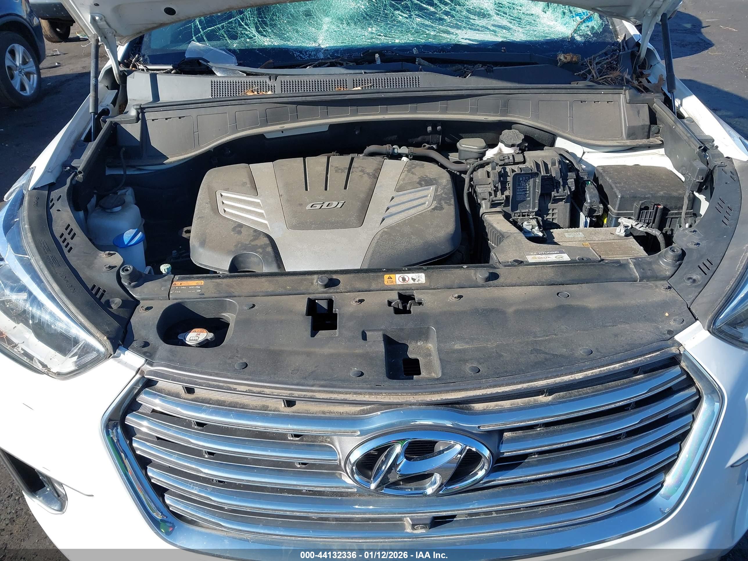 HYUNDAI SANTA image 10