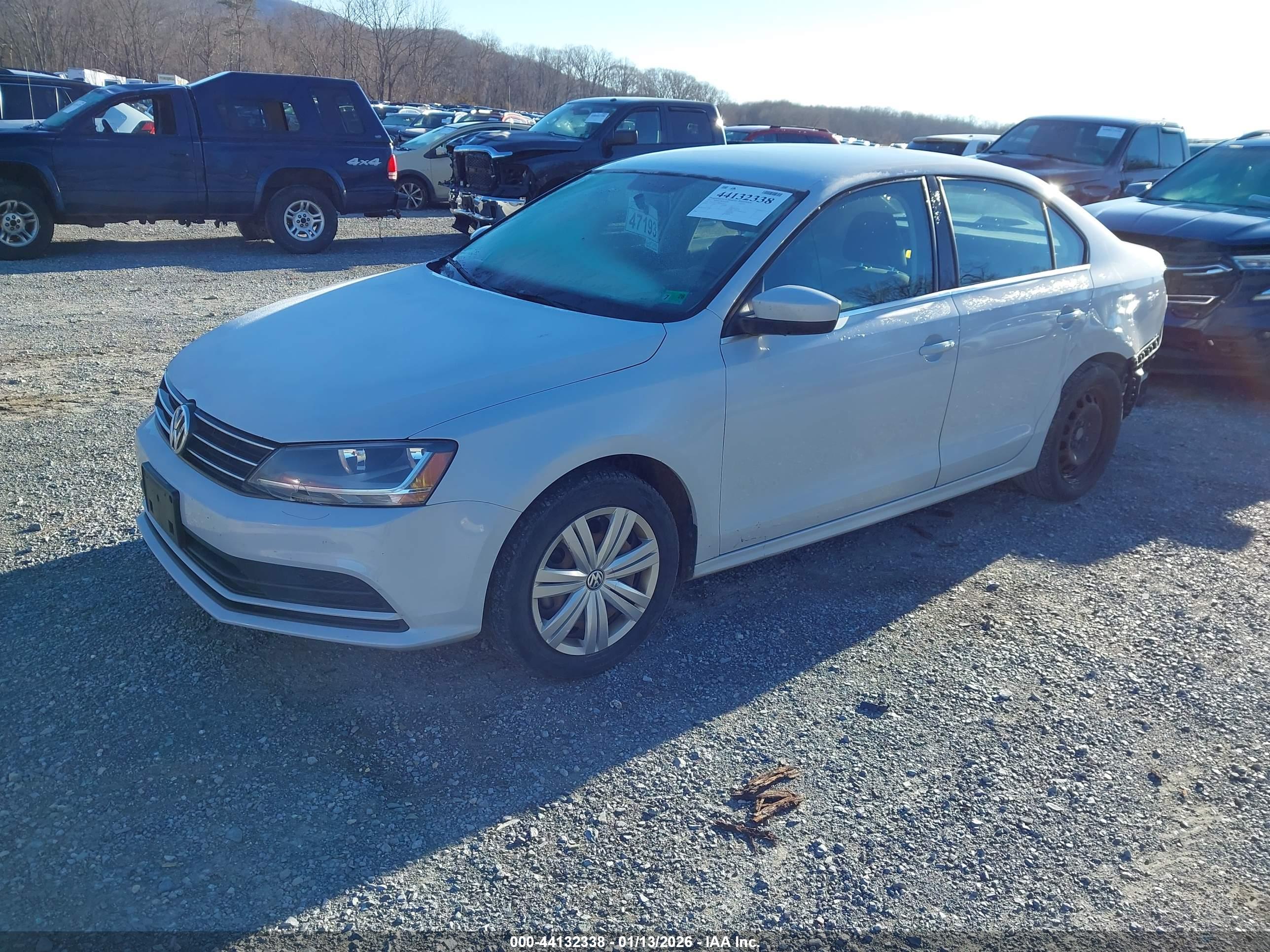 VOLKSWAGEN JETTA image 2
