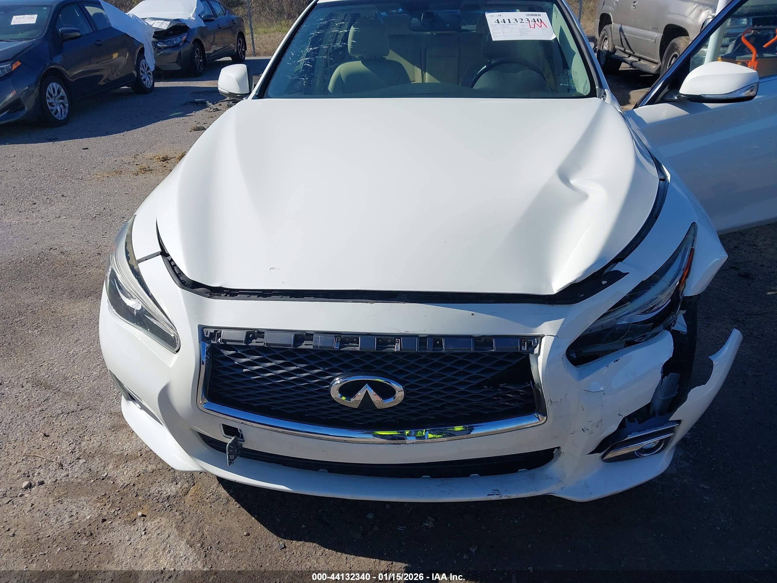INFINITI Q50 image 10