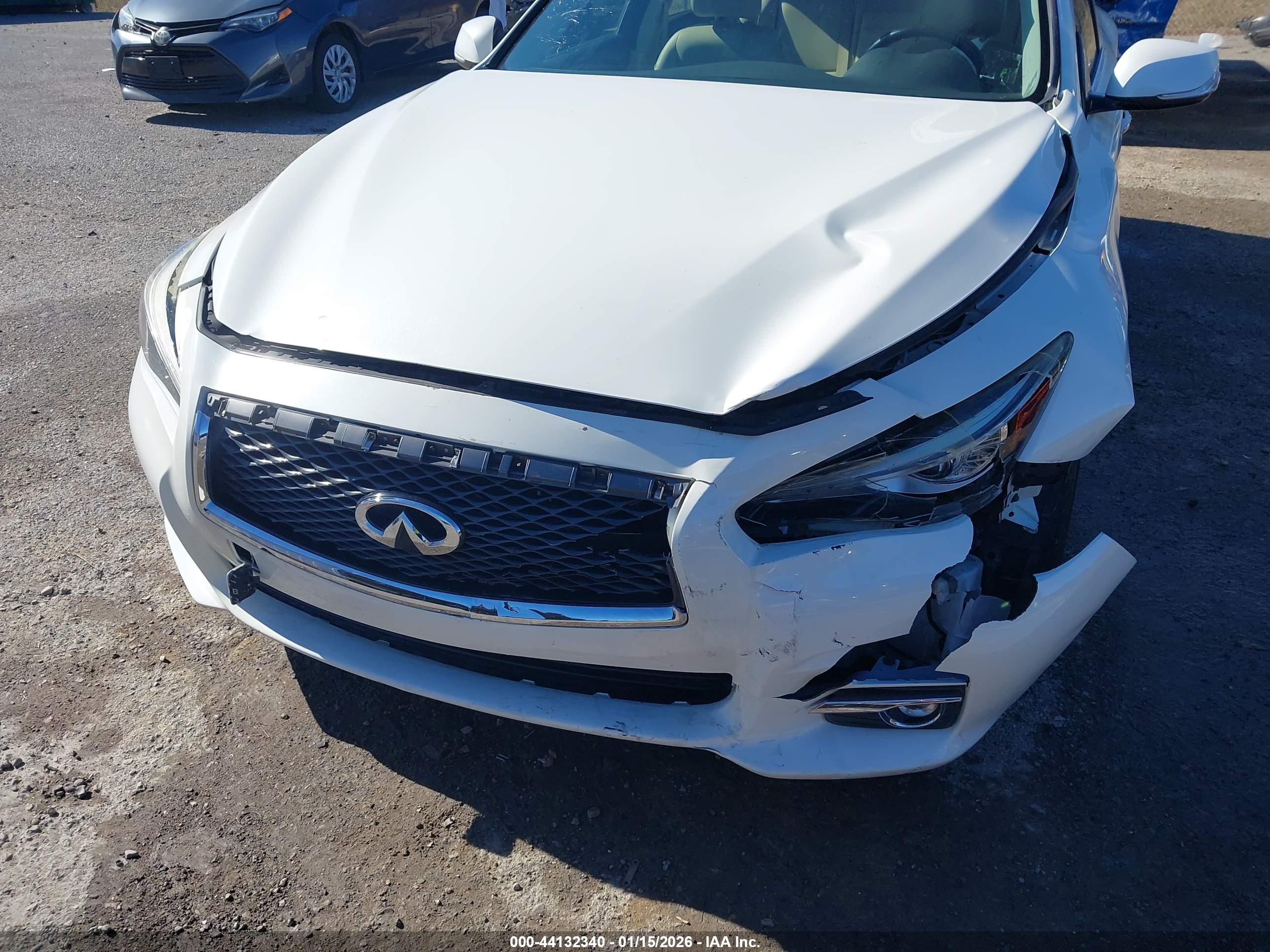 INFINITI Q50 image 6