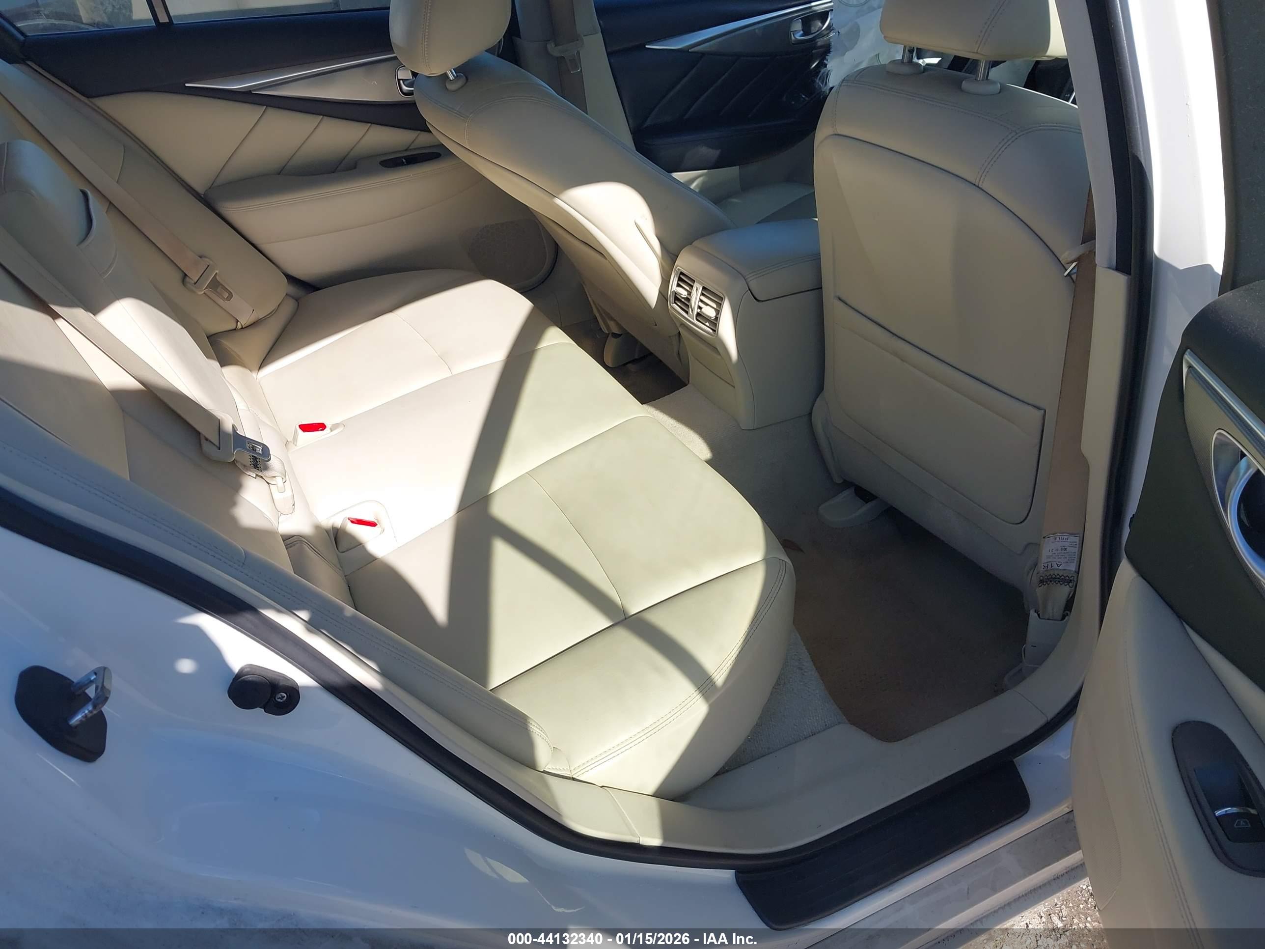 INFINITI Q50 image 8