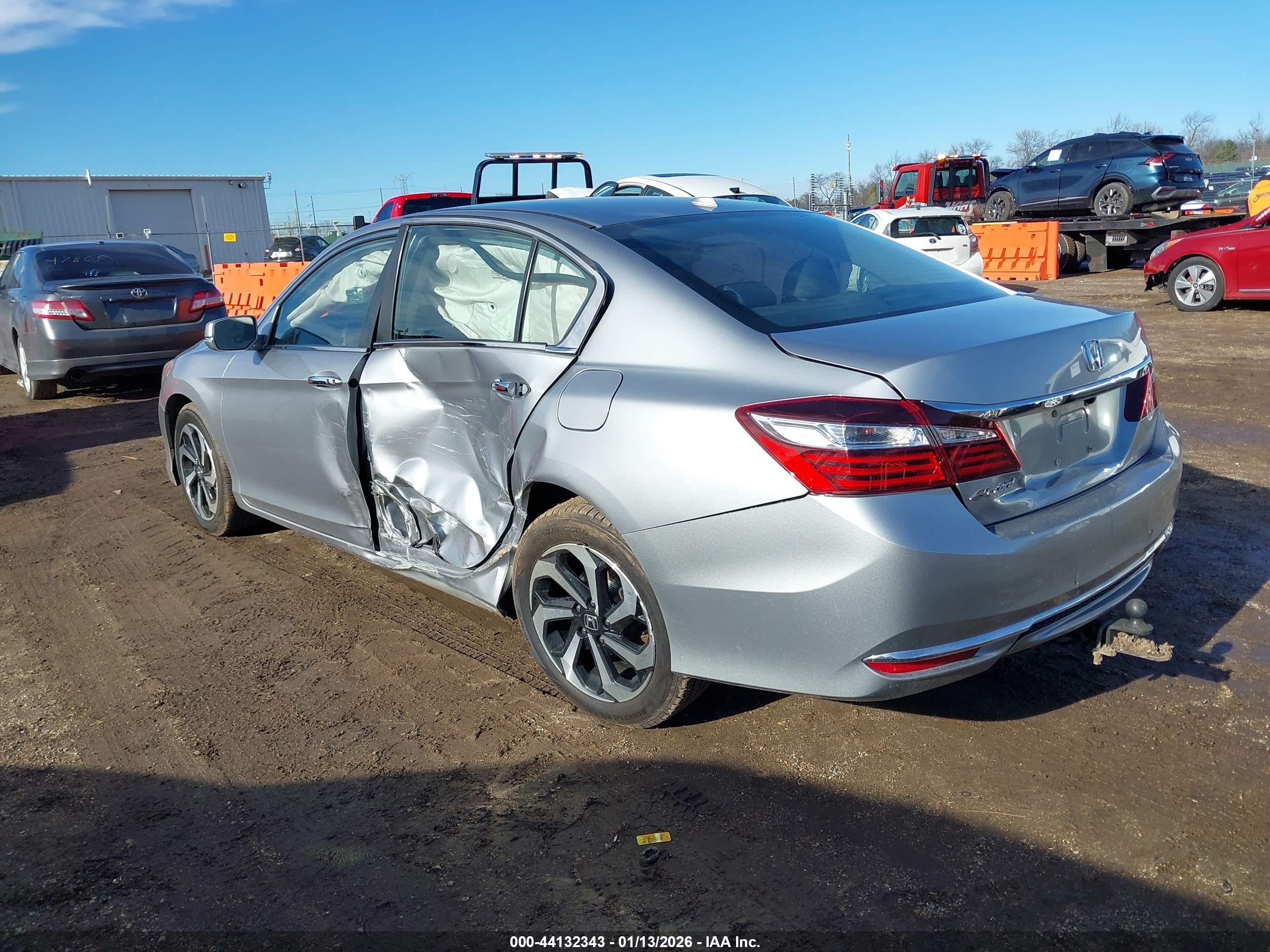 HONDA ACCORD image 3