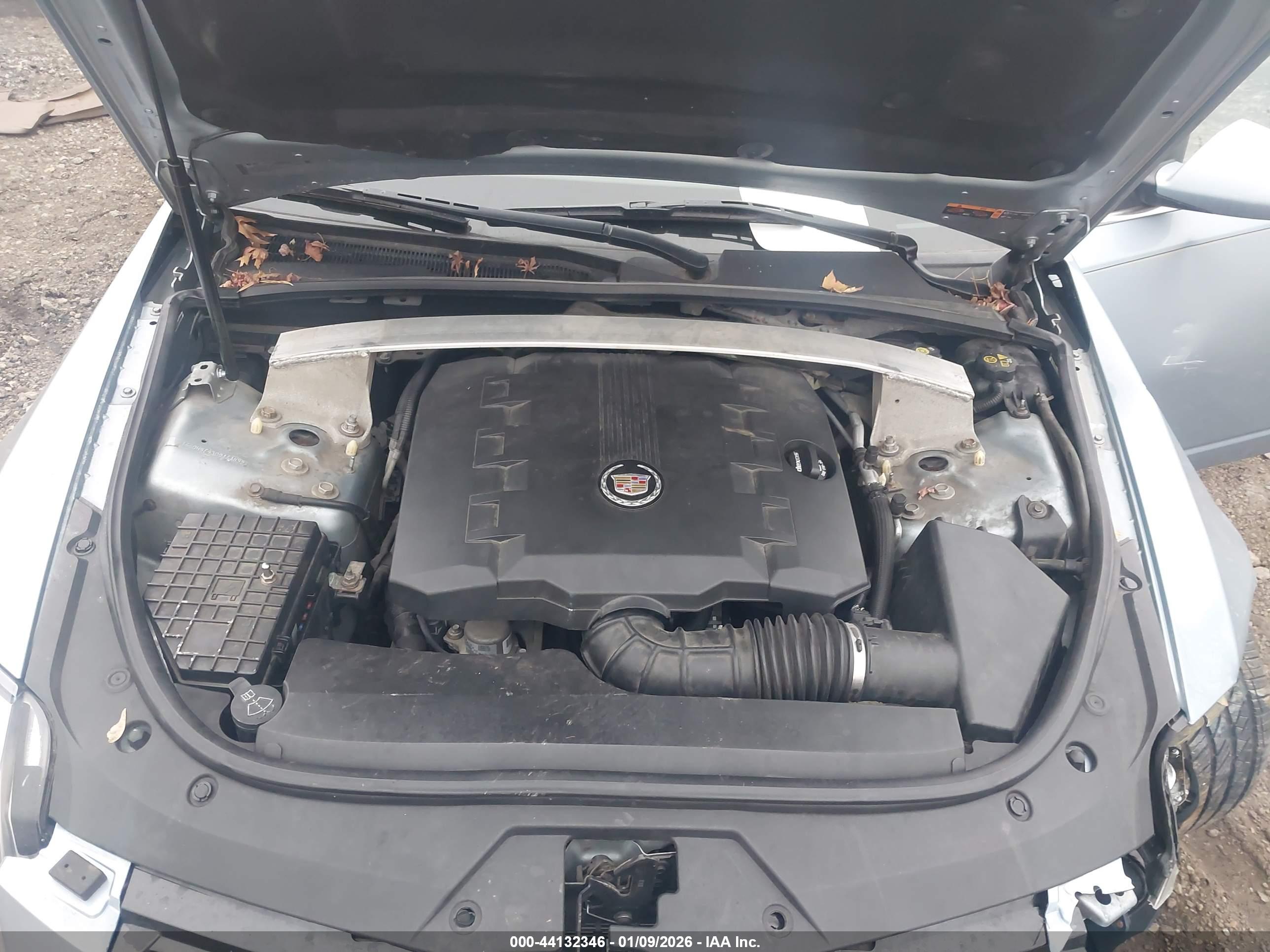 CADILLAC CTS image 10