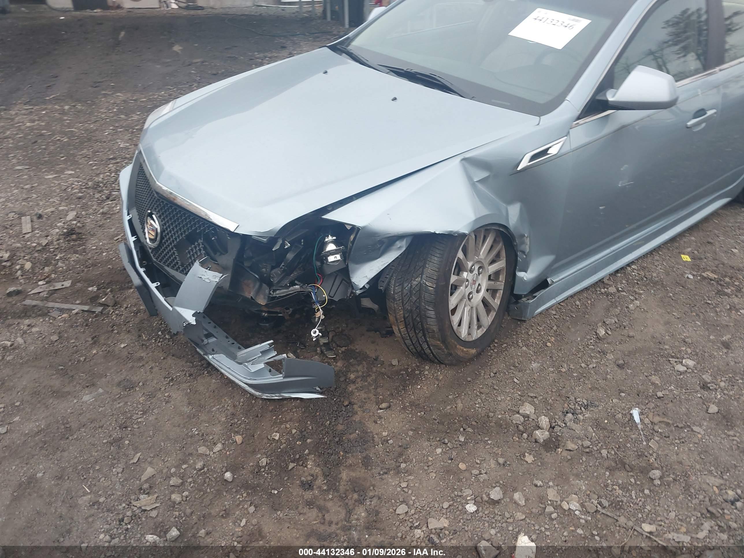 CADILLAC CTS image 6