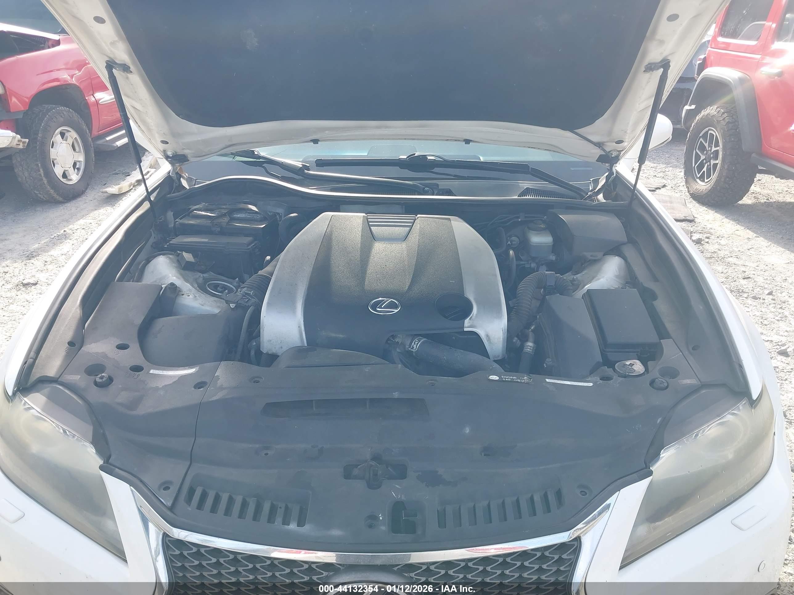 LEXUS GS image 10